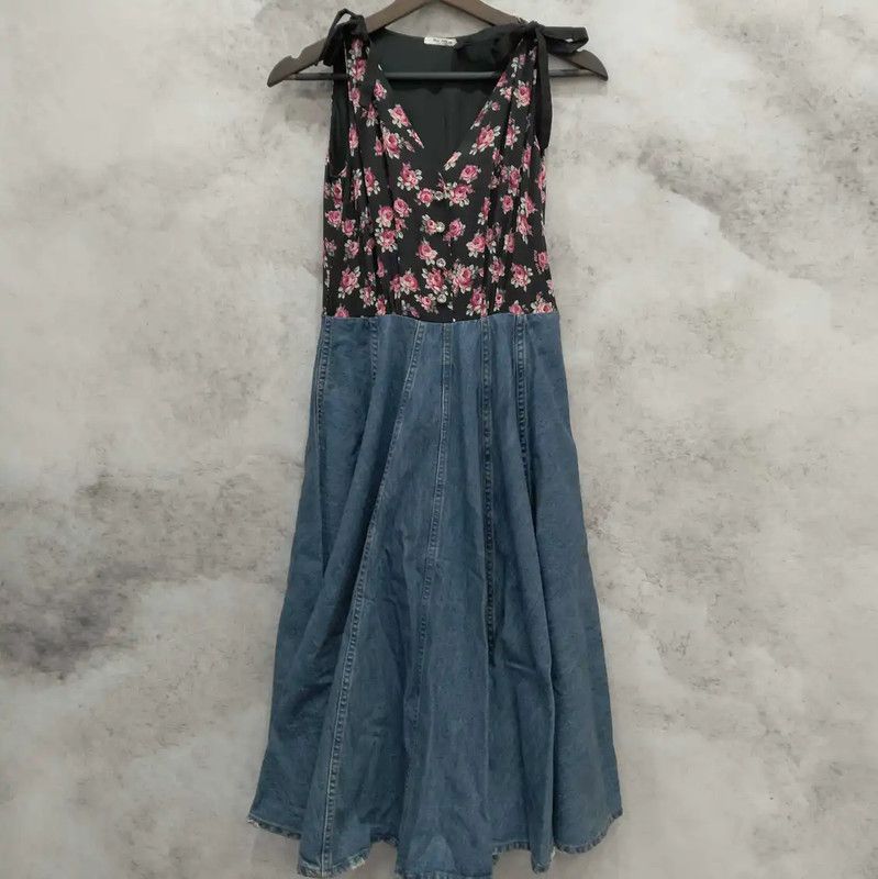 Miu Miu Miu Miu Summer Denim Floral Sleeveless Dress 0089 Size M / US 6-8 / IT 42-44 - 1 Thumbnail