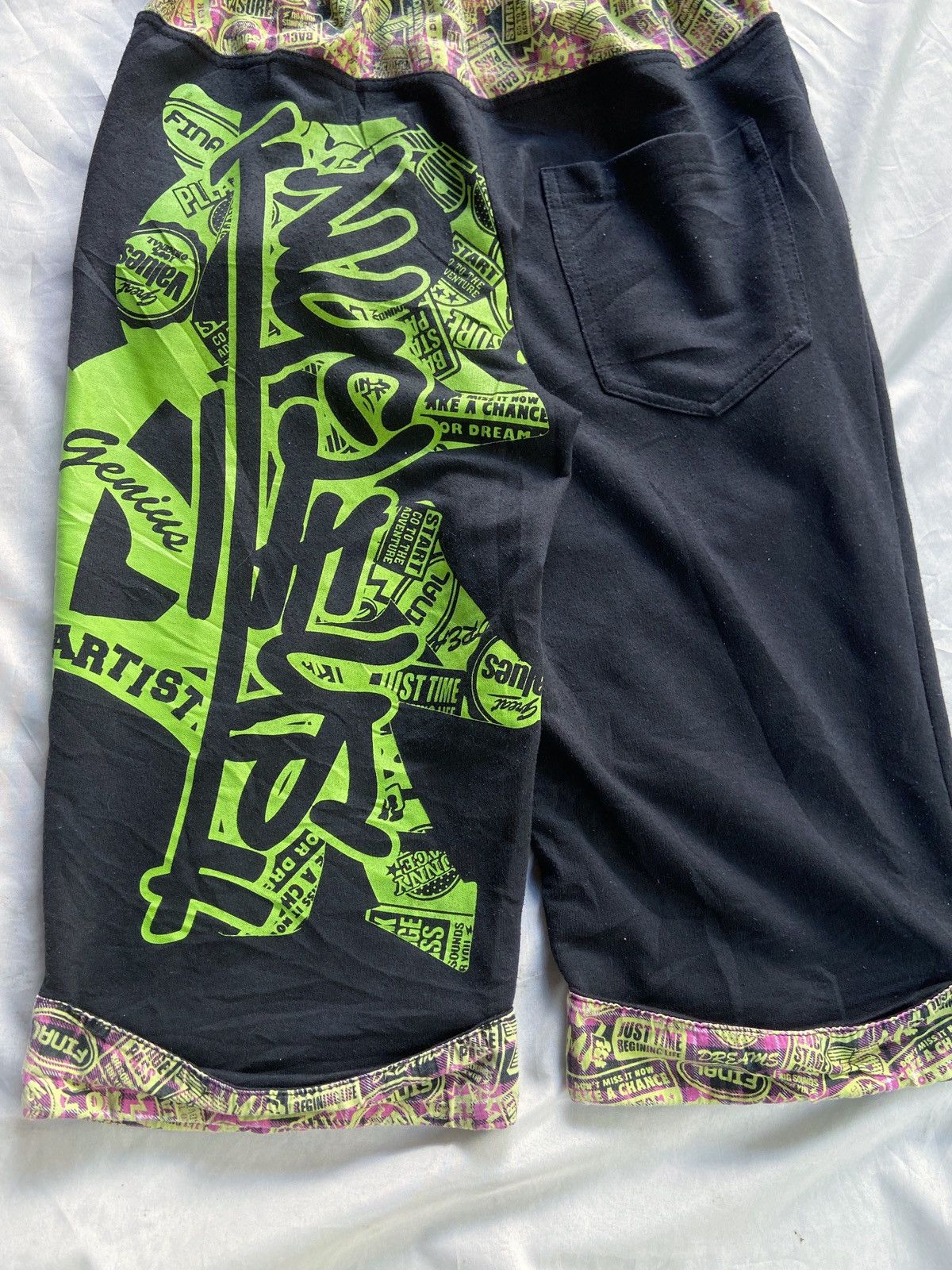 20471120 EXPECT MORE THAN OTHERS THINK POSSIBLE STENCIL 3/4 PANTS Size US 28 / EU 44 - 9 Thumbnail