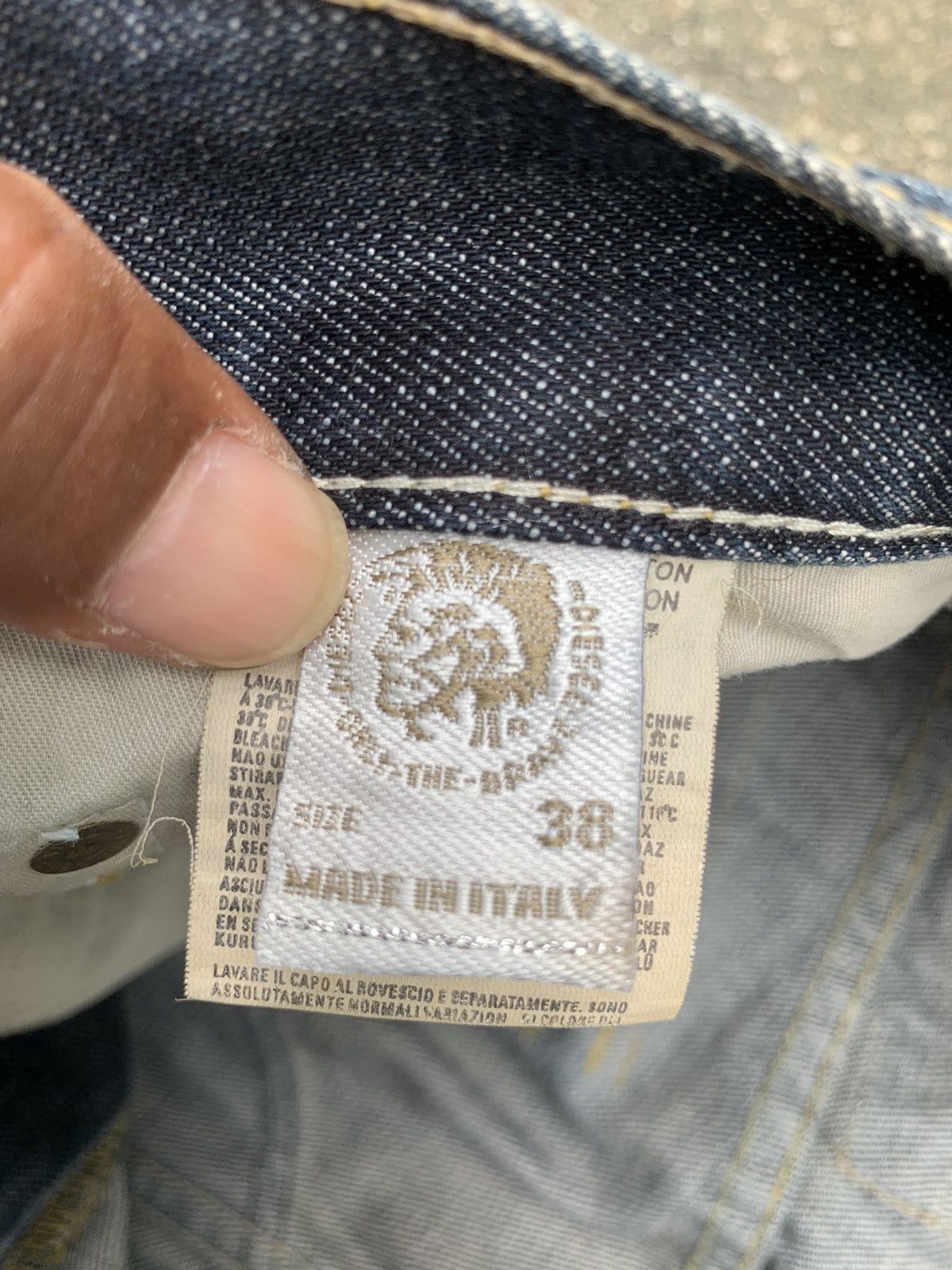 Diesel Rare.. Diesel Buckle Back Denim Jeans Pants Size US 40 / EU 56 - 22 Thumbnail