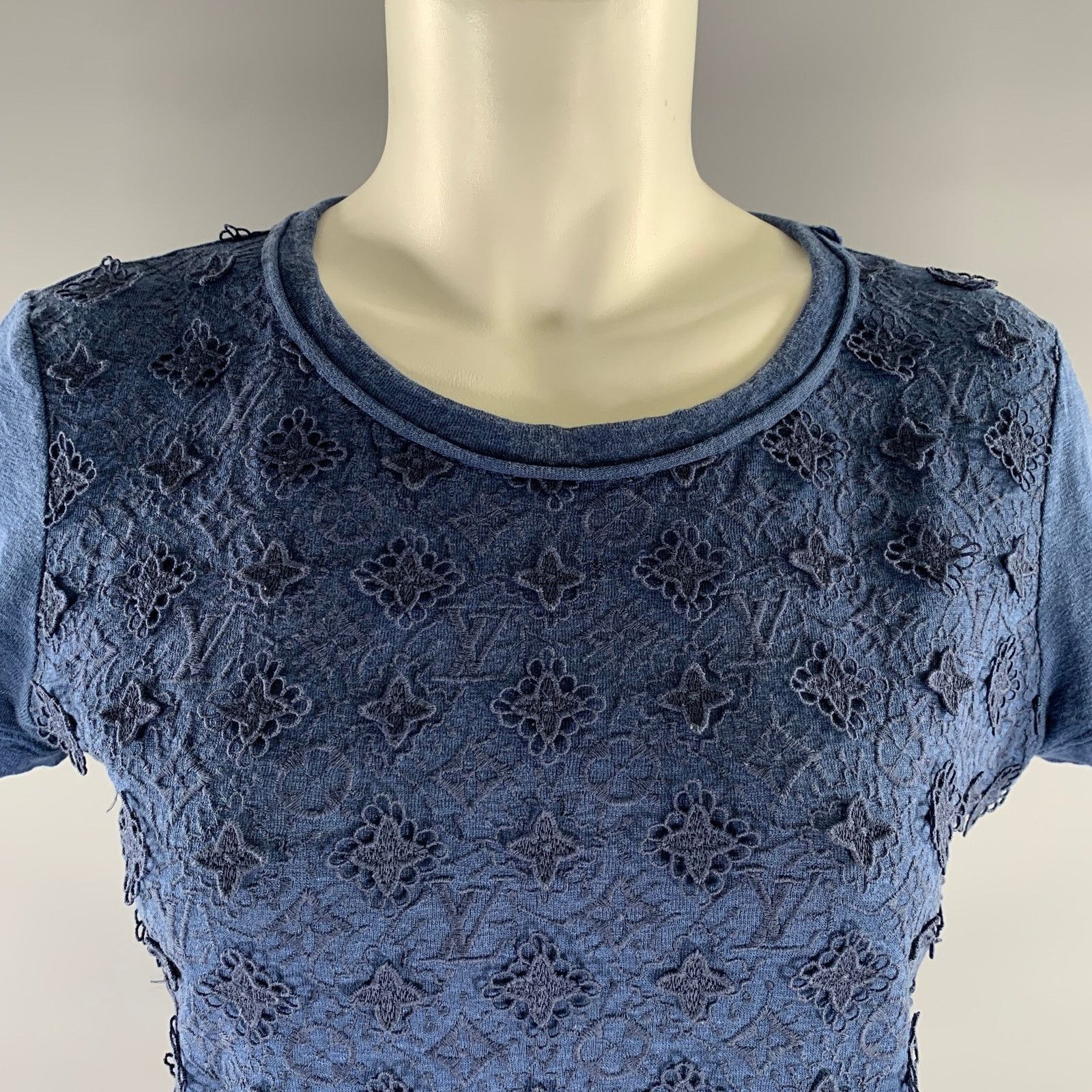 Louis Vuitton LOUIS VUITTON Size S Blue Cotton Blend Monogram T Shirt Size S / US 4 / IT 40 - 2 Thumbnail