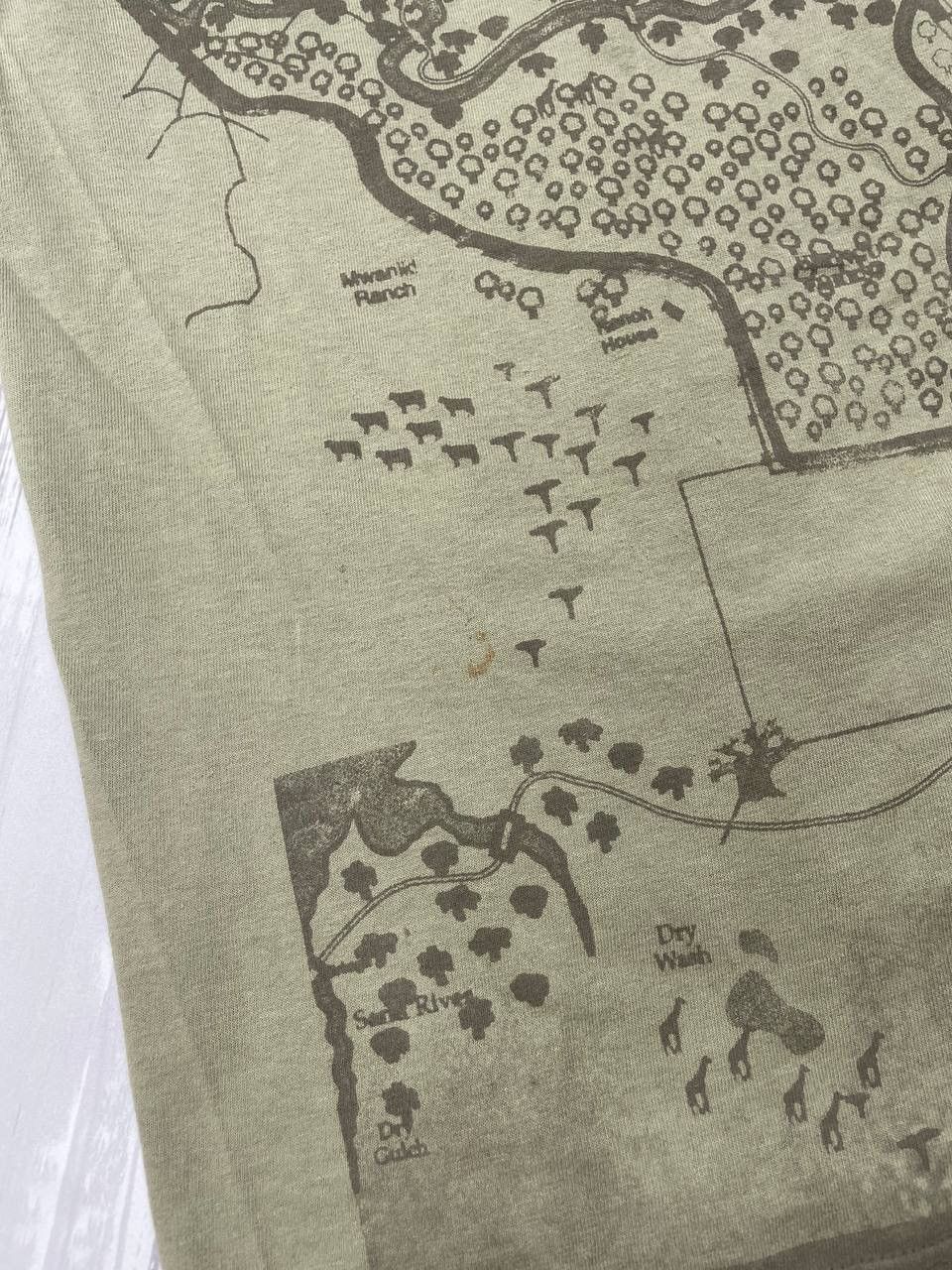 Disney Vintage Disney Kilimanjaro Safaris Animal Kingdom Adult Size US XL / EU 56 / 4 - 5 Thumbnail