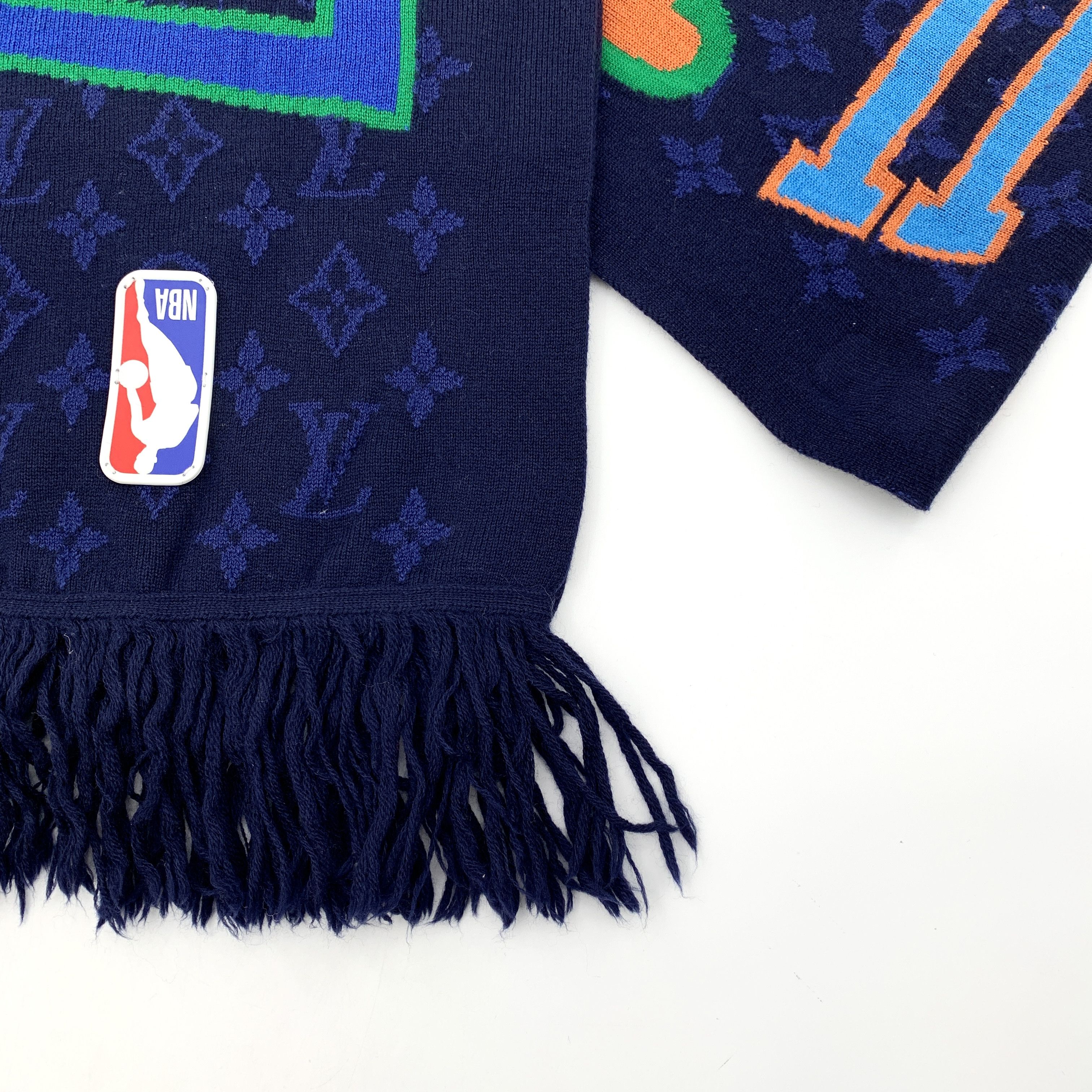 Louis Vuitton Louis Vuitton x NBA Wool Logo Scarf Navy (193×28 cm) Size ONE SIZE - 5 Thumbnail
