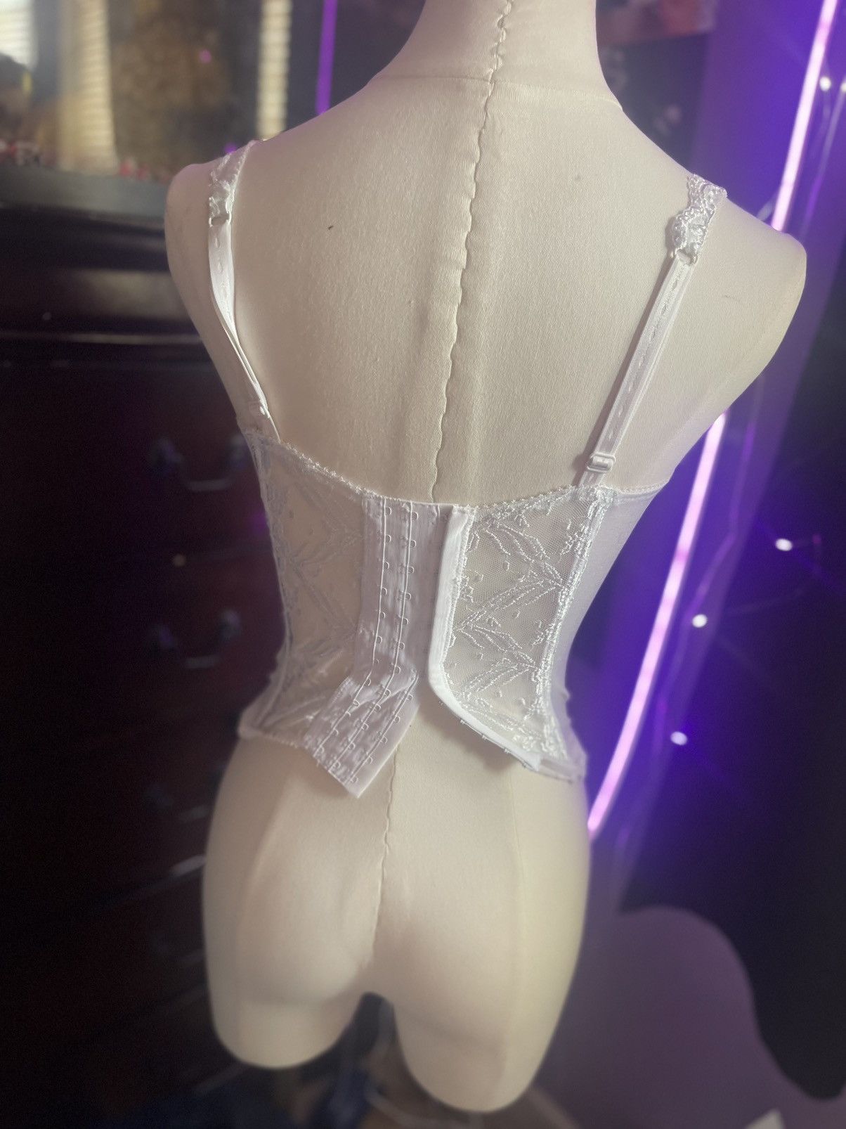 la Vie en Rose White lace corset top with adjustable straps Size ONE SIZE - 5 Thumbnail