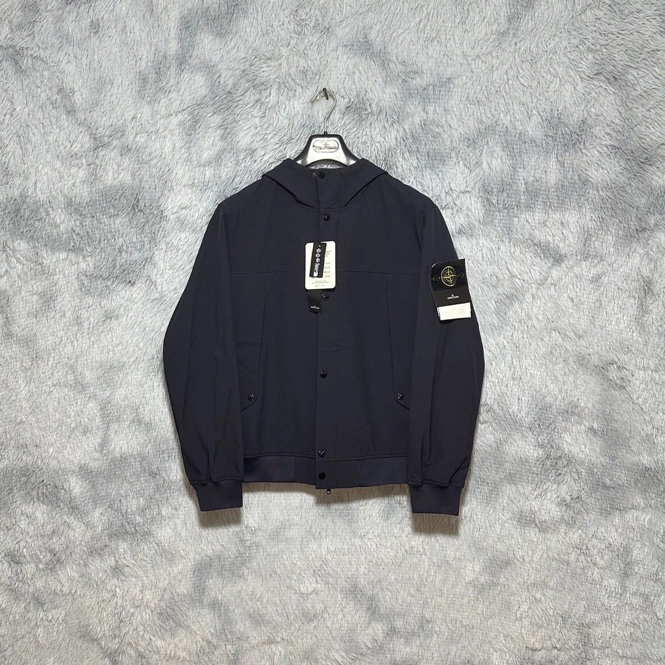 Stone Island stone island lightweight hooded jacket navy blue Size US L / EU 52-54 / 3 - 1 Thumbnail