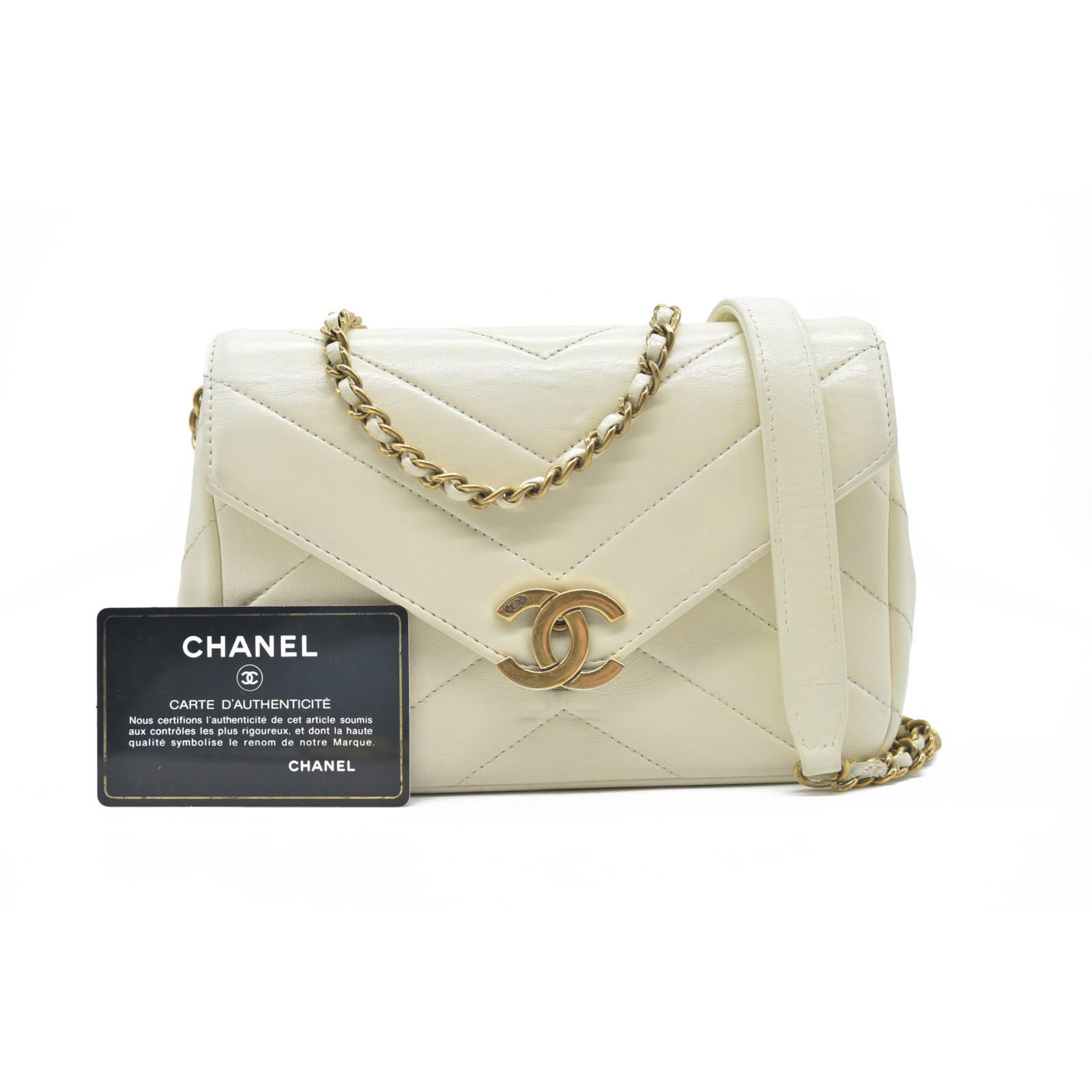 Chanel 2016 Chanel Ivory Chevron Quilted Leather Paris-Seoul Coco Size ONE SIZE - 1 Thumbnail