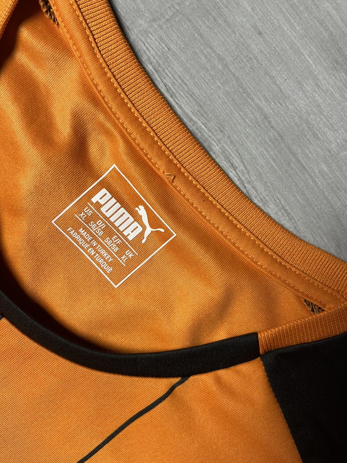 Puma Wolverhampton Wanderers 2016 Home Jersey Puma Shirt Size US XL / EU 56 / 4 - 4 Thumbnail