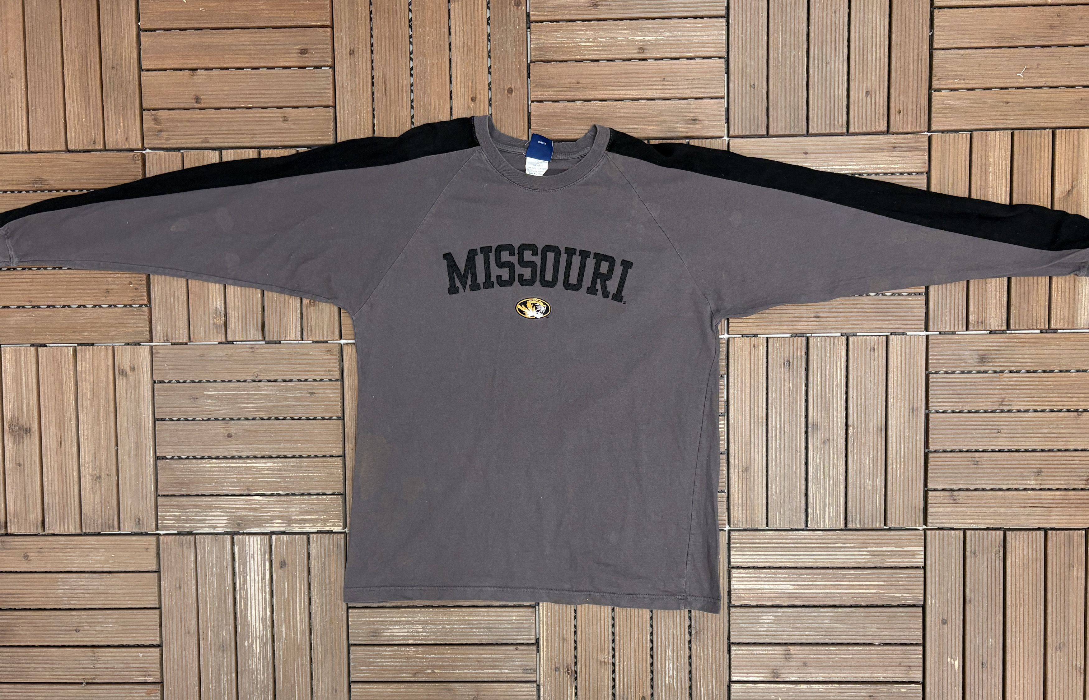 Vintage Missouri Tigers Embroidered Vintage Grey Long Sleeve Shirt Size US L / EU 52-54 / 3 - 5 Thumbnail