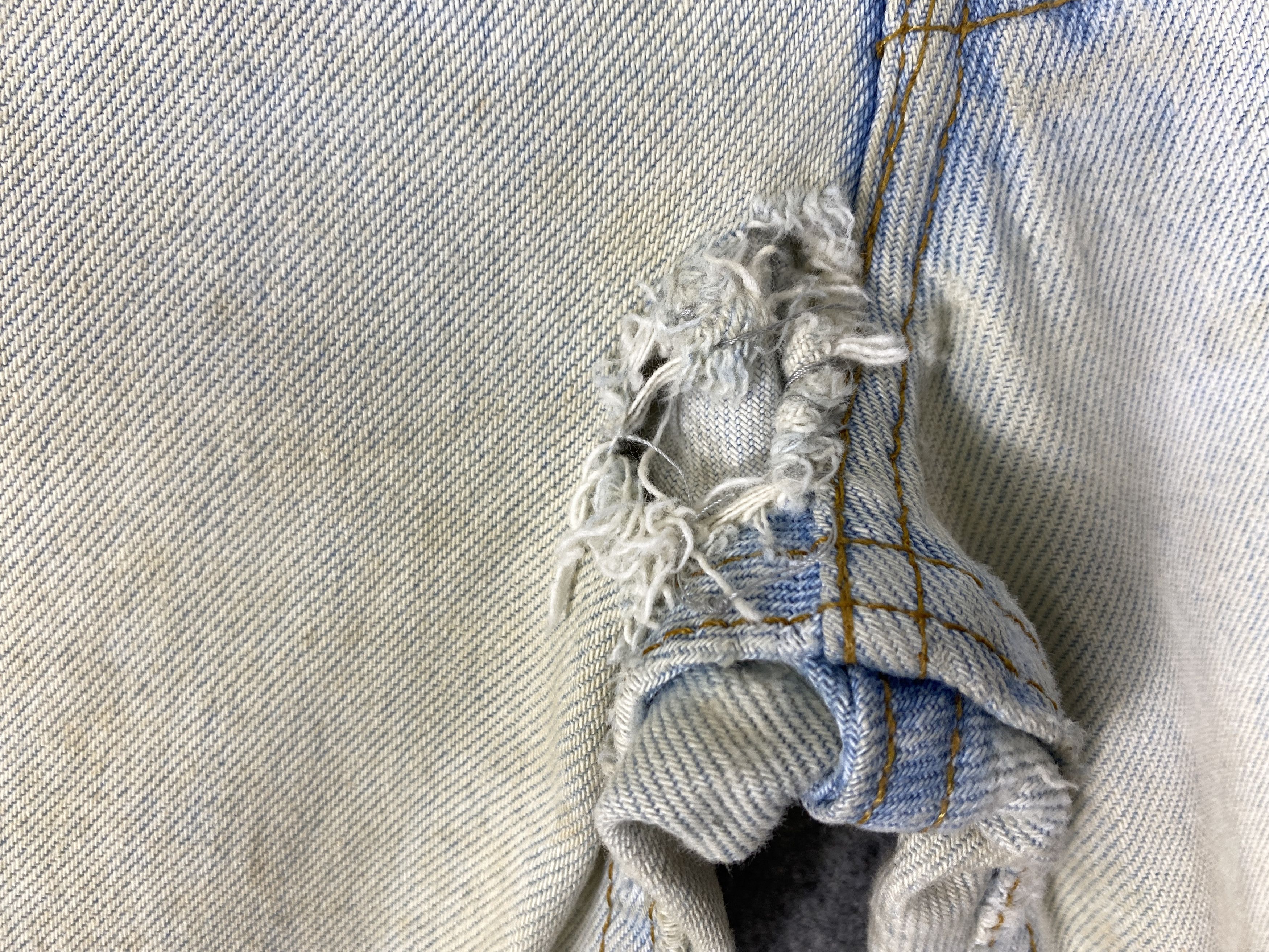 Japanese Brand Dirty Light Blue Vintage Levis 501 USA Jeans 30x29 - JN3184 Size US 30 / EU 46 - 12 Thumbnail