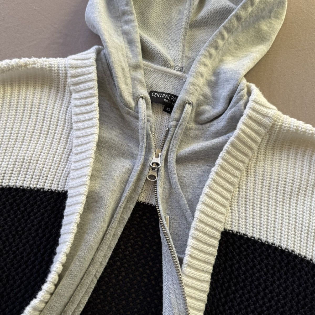 Central Park West Anthropologie CENTRAL PARK WEST Striped Dickey Knit Cardigan Size XS / US 0-2 / IT 36-38 - 4 Thumbnail