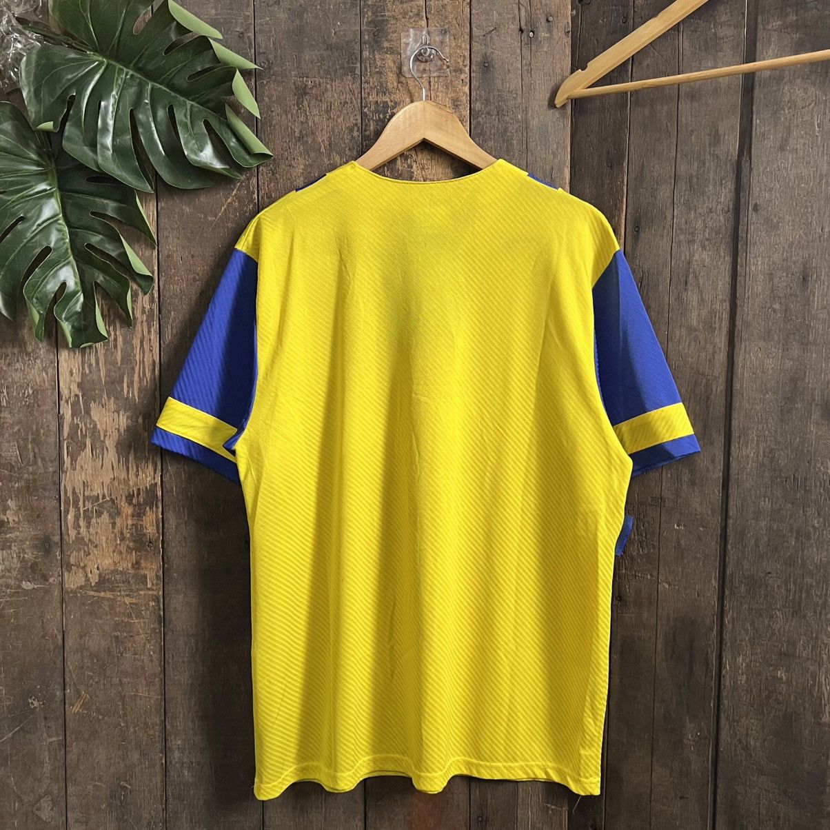 Umbro × Vintage Vintage Parma 1993-95 Away Umbro Jersey Size US L / EU 52-54 / 3 - 7 Thumbnail