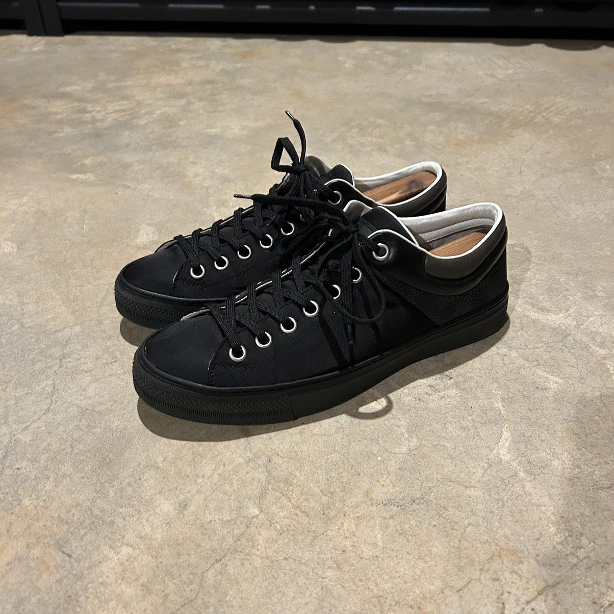 Designer × Louis Vuitton Louis Vuitton Nylon Graphite Damier Leather Sneakers US 8.5 Size US 8.5 / EU 41-42 - 2 Thumbnail