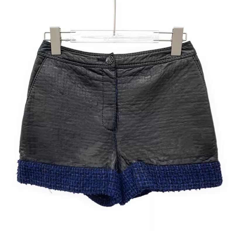 Chanel Chanel Black sheepskin stitching woven tweed casual shorts Size 42" / US 20 - 1 Thumbnail