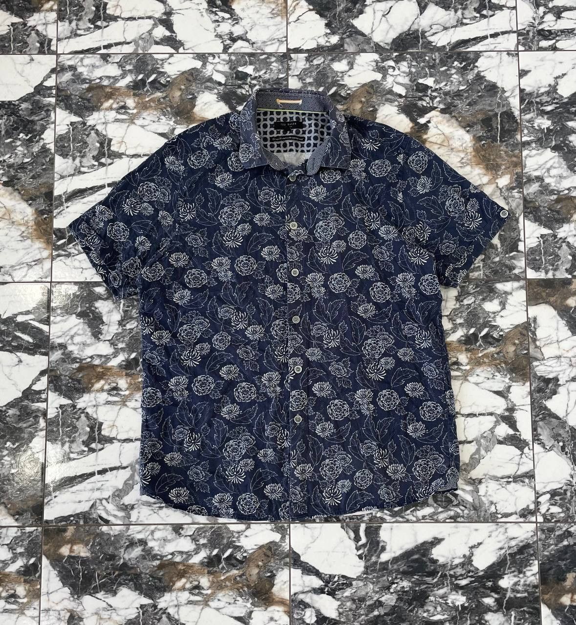 Ted Baker Ted Baker shirt with Blue floral print, Size 5 Size US L / EU 52-54 / 3 - 2 Thumbnail