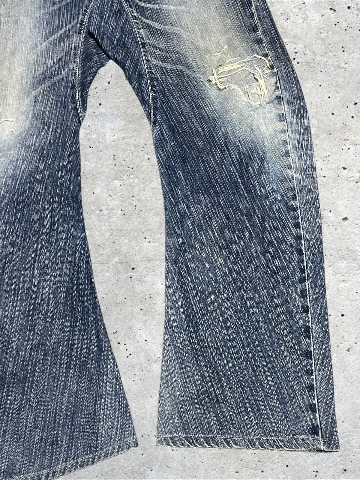 Edwin Vtg Edwin Twisted Loose Ripped Blue Wash Buckle Back Jeans Size US 31 - 5 Thumbnail