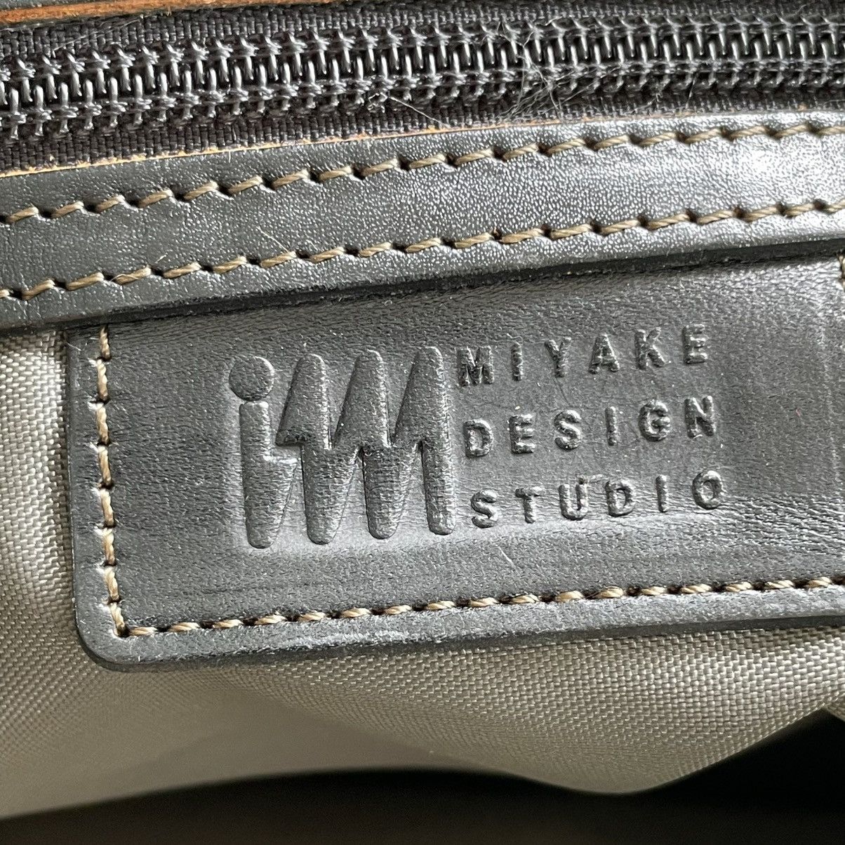 Designer × Issey Miyake Issey Miyake Design Studio Expandable Boston Bag Size ONE SIZE - 12 Thumbnail