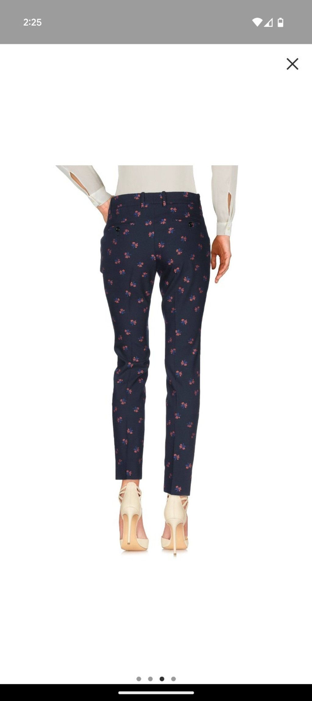Gucci Gucci Blue pants With Embroidered Flowers NWT Size 27" / US 4 / IT 40 - 1 Thumbnail