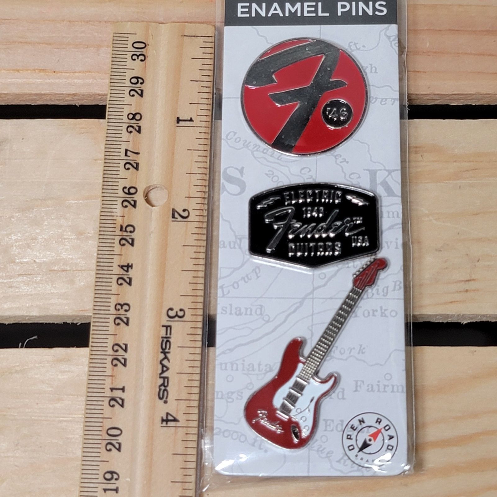 Fender Set of 3 FENDER Enamel Pins NEW / SEALED Size ONE SIZE - 4 Thumbnail