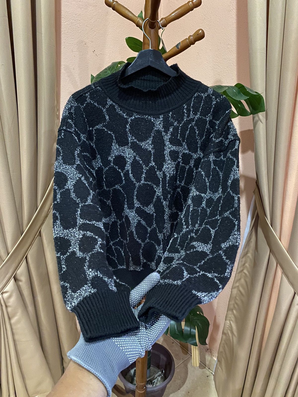 Other VINTAGE MODIGLIANI KNIT SWEATER BLACK ANIMAL PRINT RETRO Size US M / EU 48-50 / 2 - 5 Thumbnail