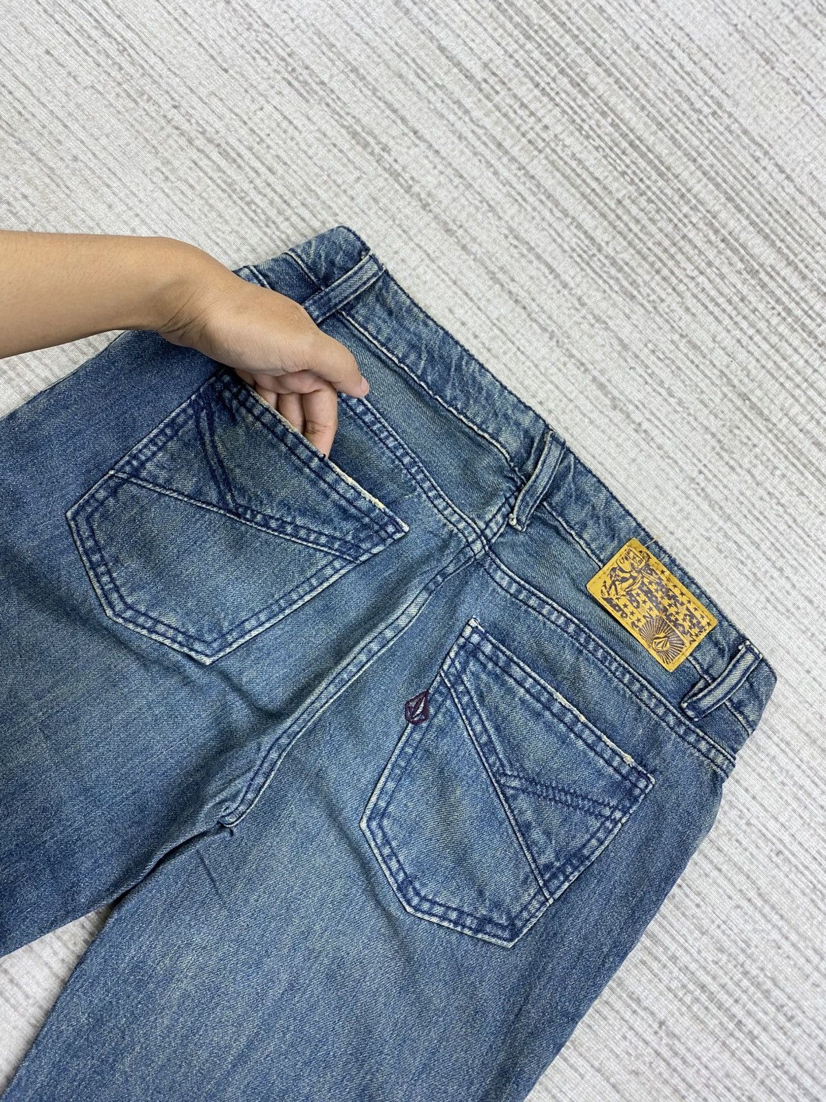 Le Grande Bleu (L.G.B.) × Vintage × Volcom Vintage Flared Volcom Liberated Bootcut Style Denim Pants Size US 30 / EU 46 - 14 Thumbnail