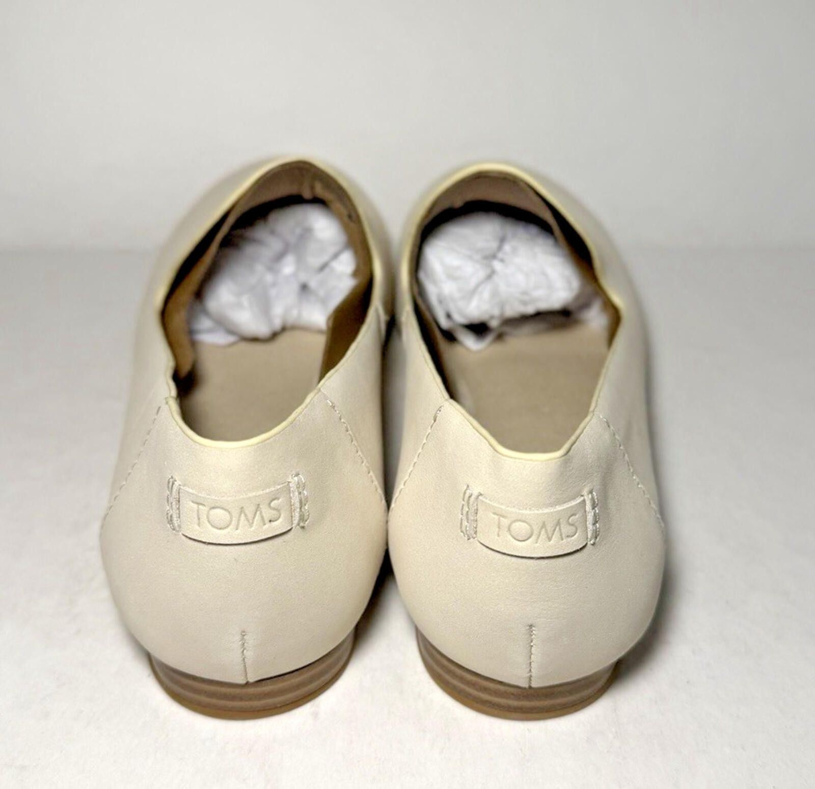 Toms TOMS Darcy Fog Beige Leather Slip on Loafers 0/5 inch heel Size US 7 / IT 37 - 4 Thumbnail
