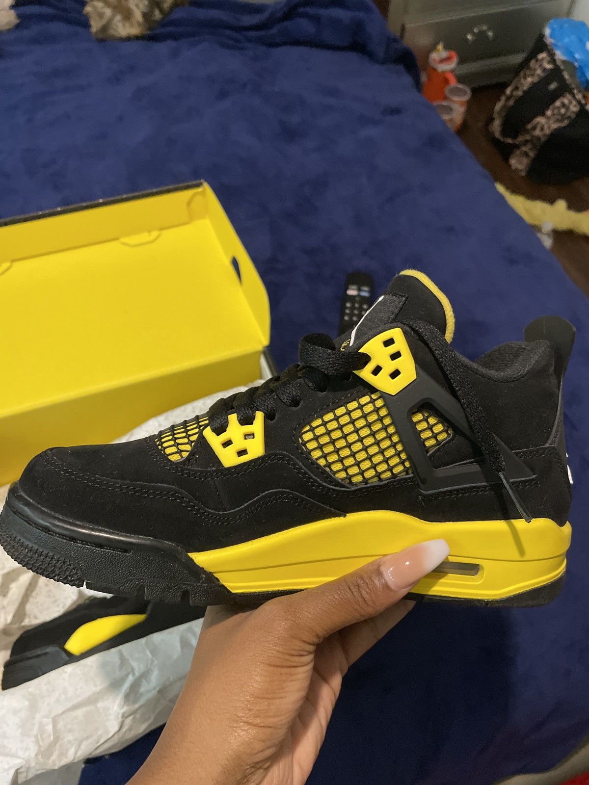 Nike Jordan 4 thunder Size US 4.5 / IT 34.5 - 4 Thumbnail