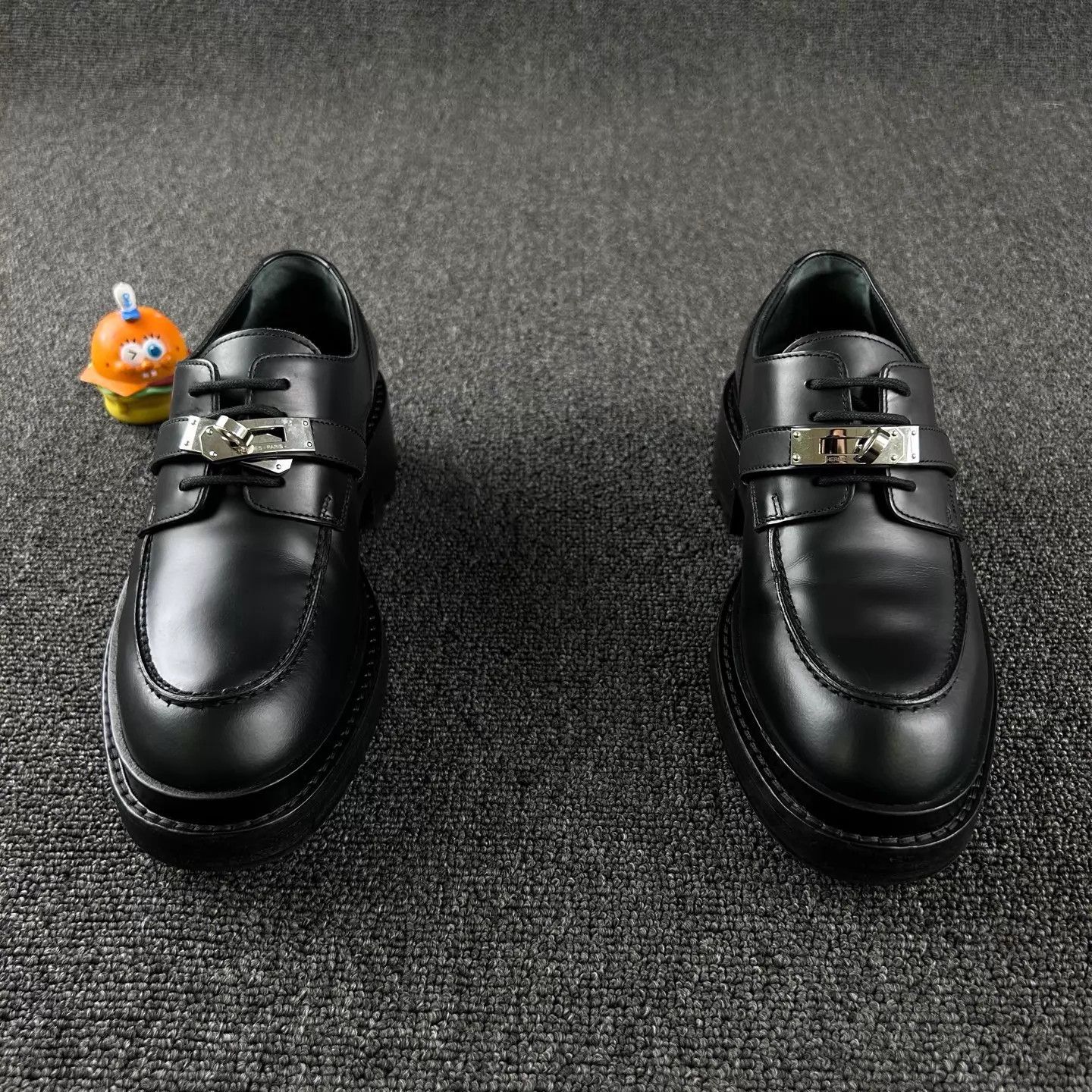 Hermes Hermes Black Loafer Kelly Silver Buckle 35.5 Size US 5 / IT 35 - 2 Thumbnail