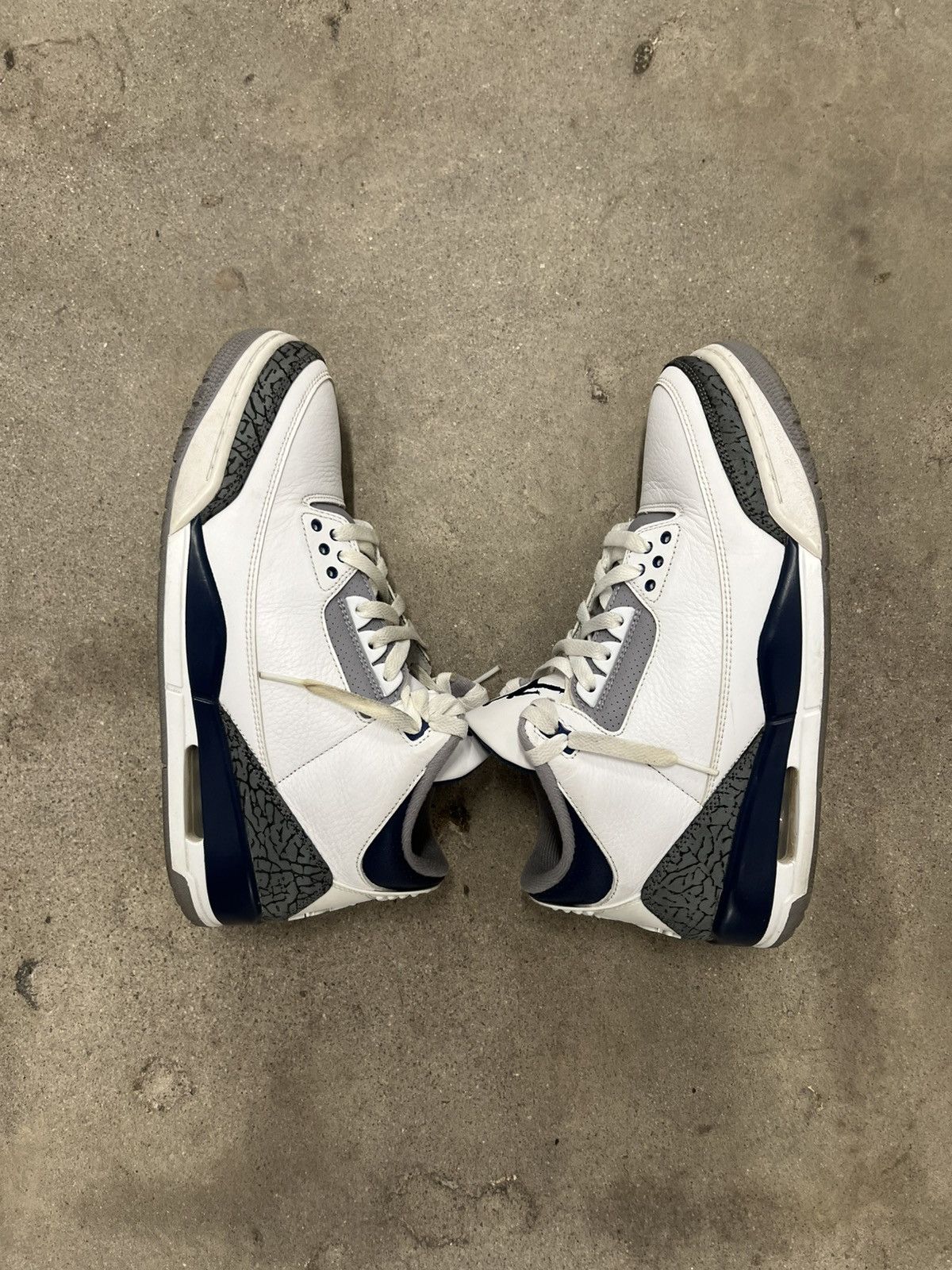 Nike Air Jordan 3s Midnight Navy Size US 10 / EU 43 - 2 Thumbnail
