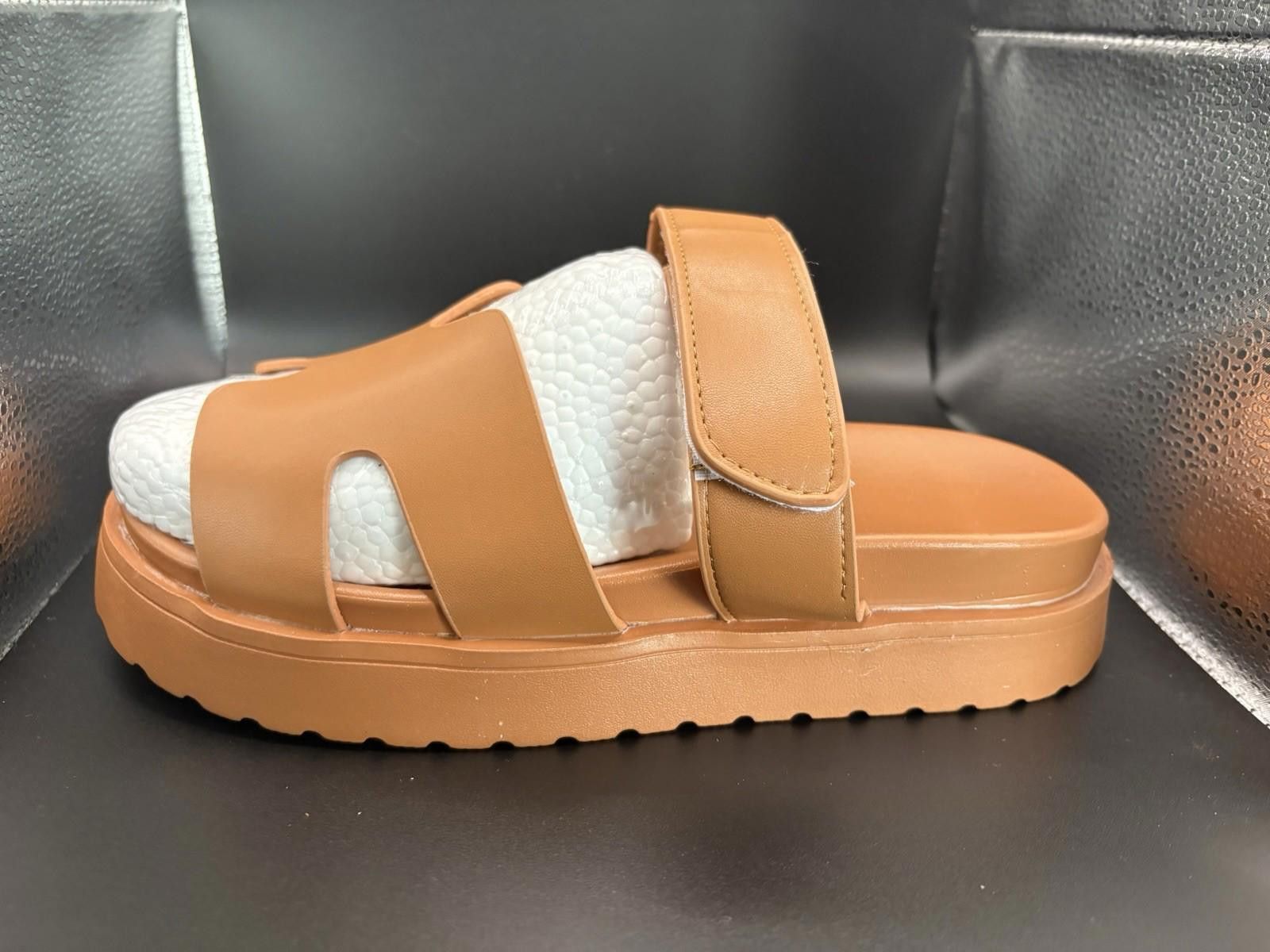 The Unbranded Brand Thick Platform Slides Women Sz 7 adjustable Khaki Sandals Size US 7 / IT 37 - 3 Thumbnail