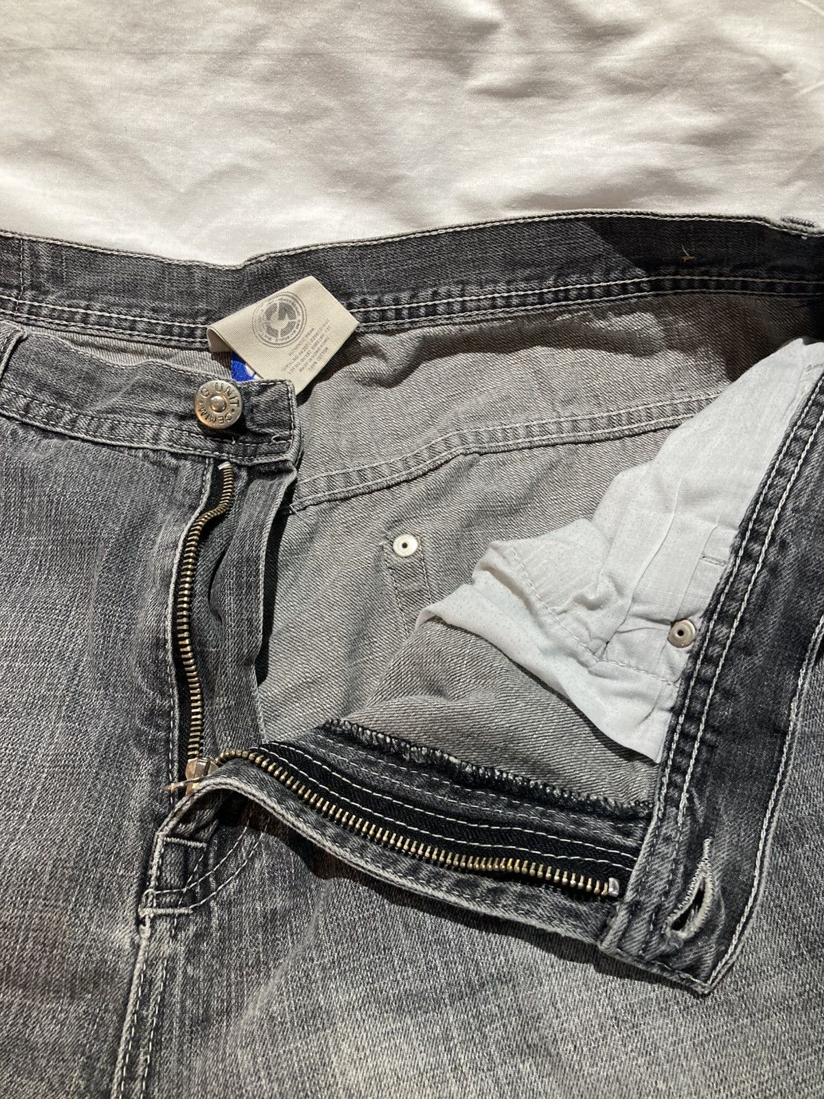 G-Unit Vintage G-Unit Jean Shorts, Men’s size 38 Size US 38 / EU 54 - 5 Thumbnail
