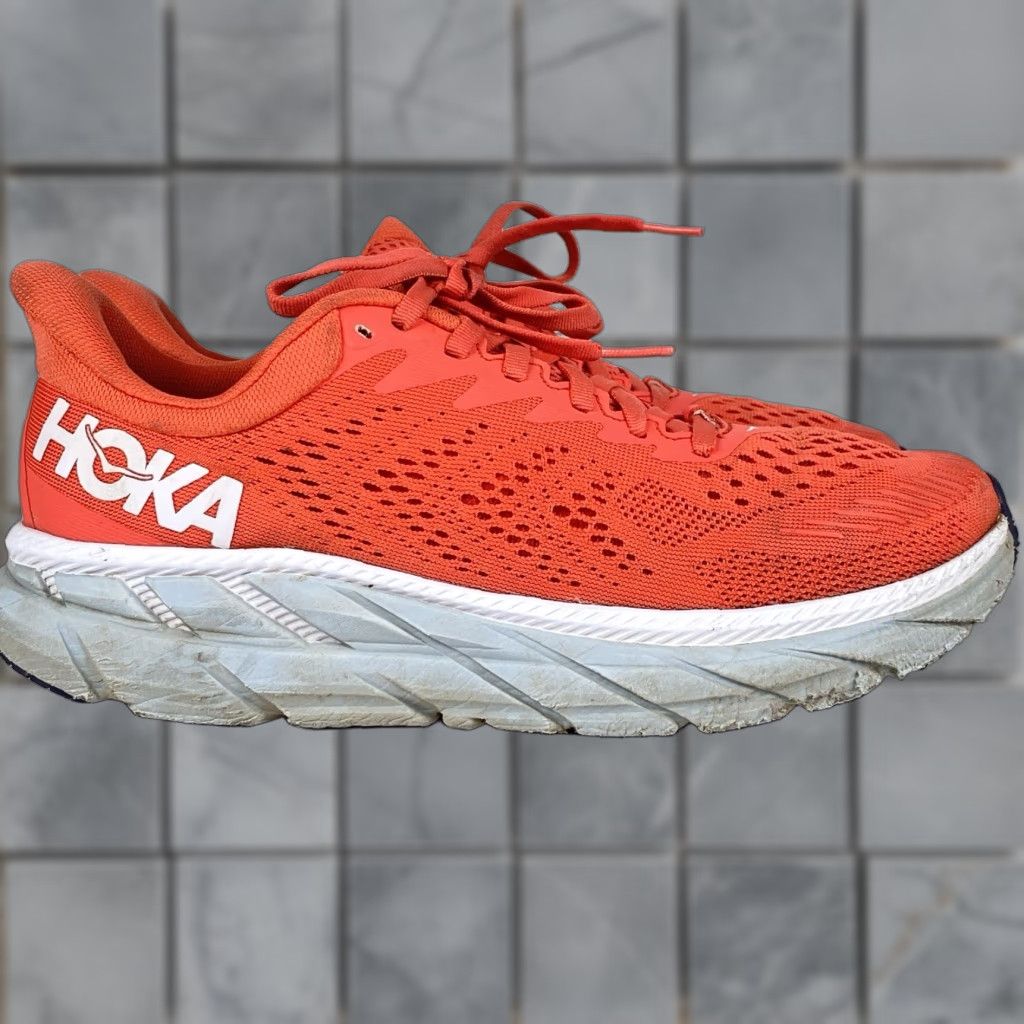 Hoka One One Clifton 7 Womens US 8 1110509HCWH Running Sneakers Coral/Orange