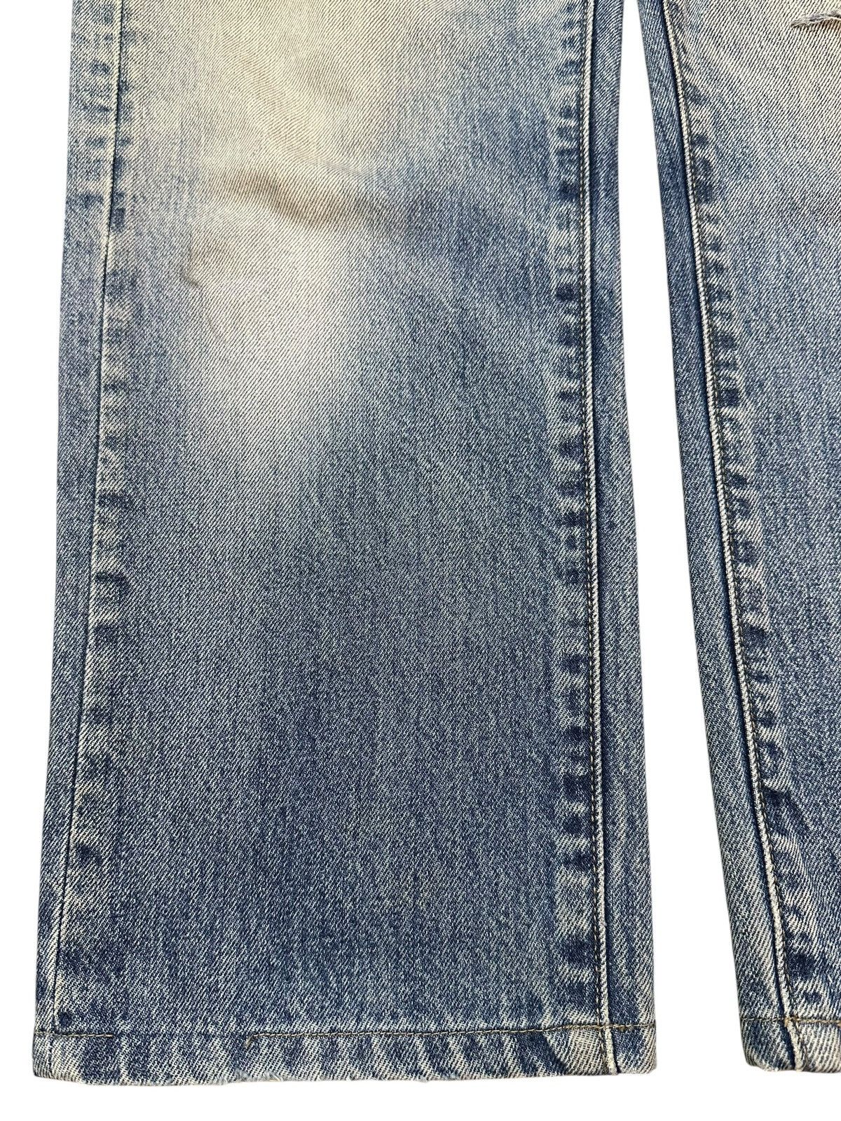 Uniqlo Vintage Japanese Uniqlo Faded Wash Distressed Loose Jeans Size US 32 / EU 48 - 7 Thumbnail