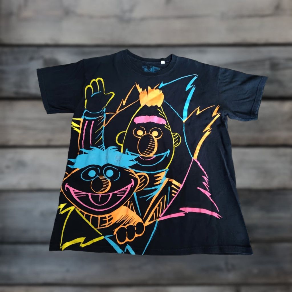 Vintage VINTAGE Sesame Street T-Shirt Men Size M Short Sleeve Cartoon Bert Ernie Retro 90s Neon Black Size US M / EU 48-50 / 2 - 1 Thumbnail