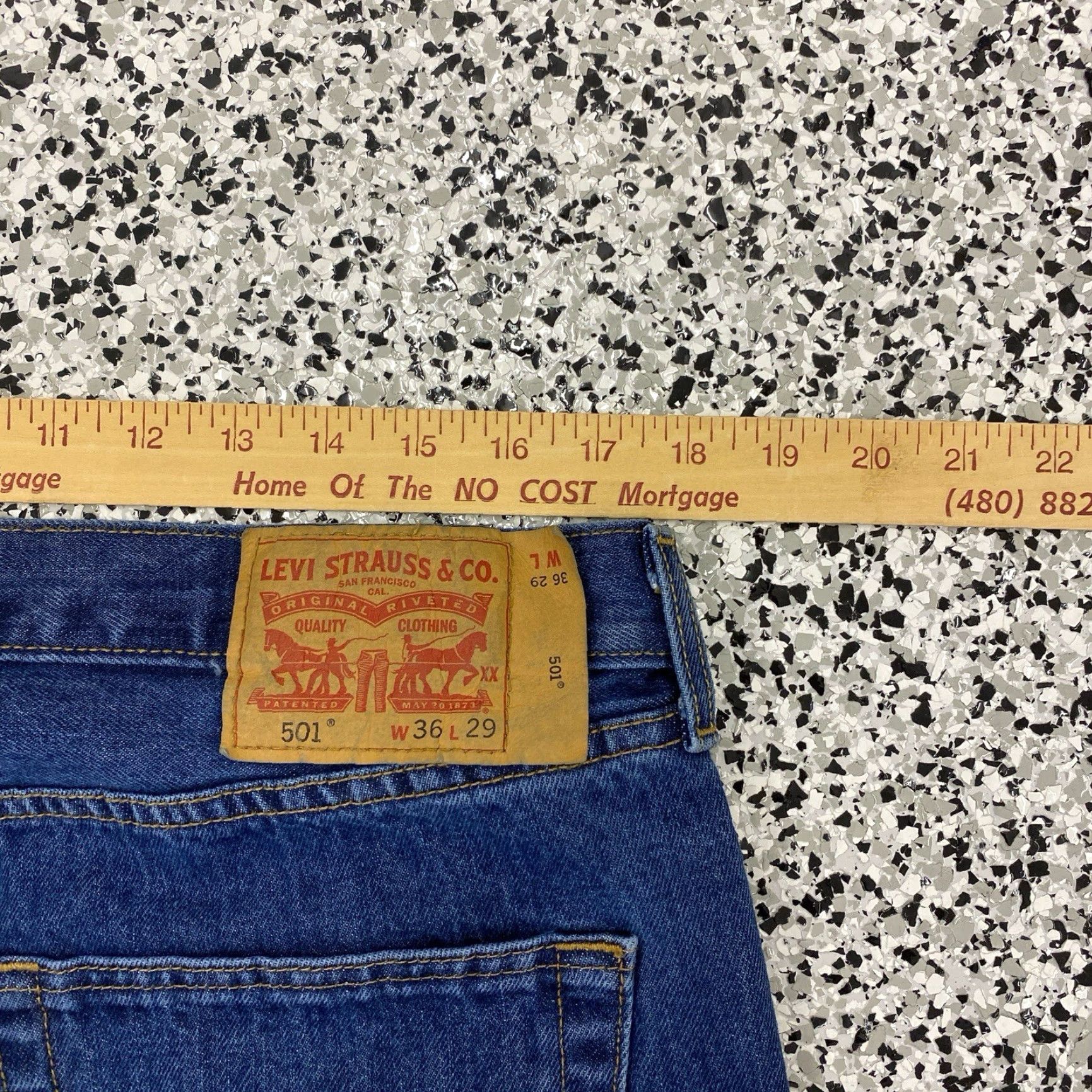 Levi's Levi's 501 XX Jeans Dark Wash Straight Button Fly Levi's 501 XX Mens 35x27.5 Regular Blue Jeans Straight Leg Modern Size US 35 - 5 Thumbnail