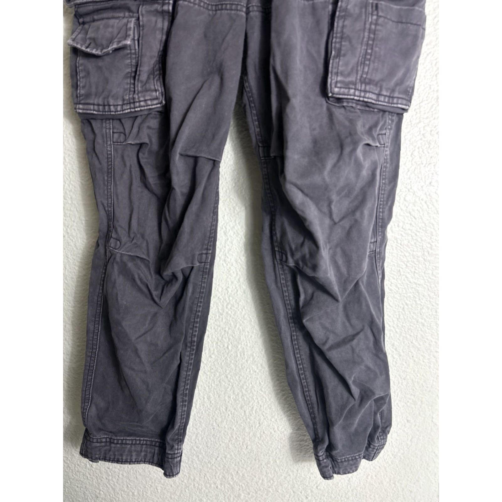 Abercrombie & Fitch Abercrombie & Fitch Cargo Utility Pants Mens 28x29 Gray Army Regular Inseam 29 in Size US 28 / EU 44 - 2 Thumbnail