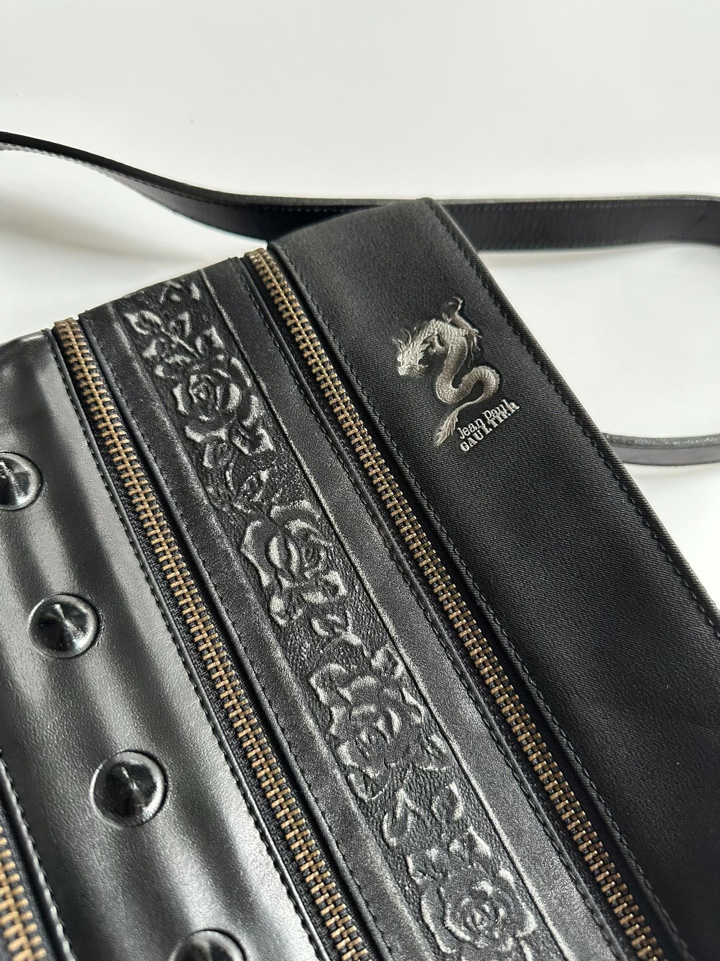 Jean Paul Gaultier JEAN PAUL GAUTIER Dragon Pattern Zippered Crossbody Bag| Size ONE SIZE - 4 Thumbnail