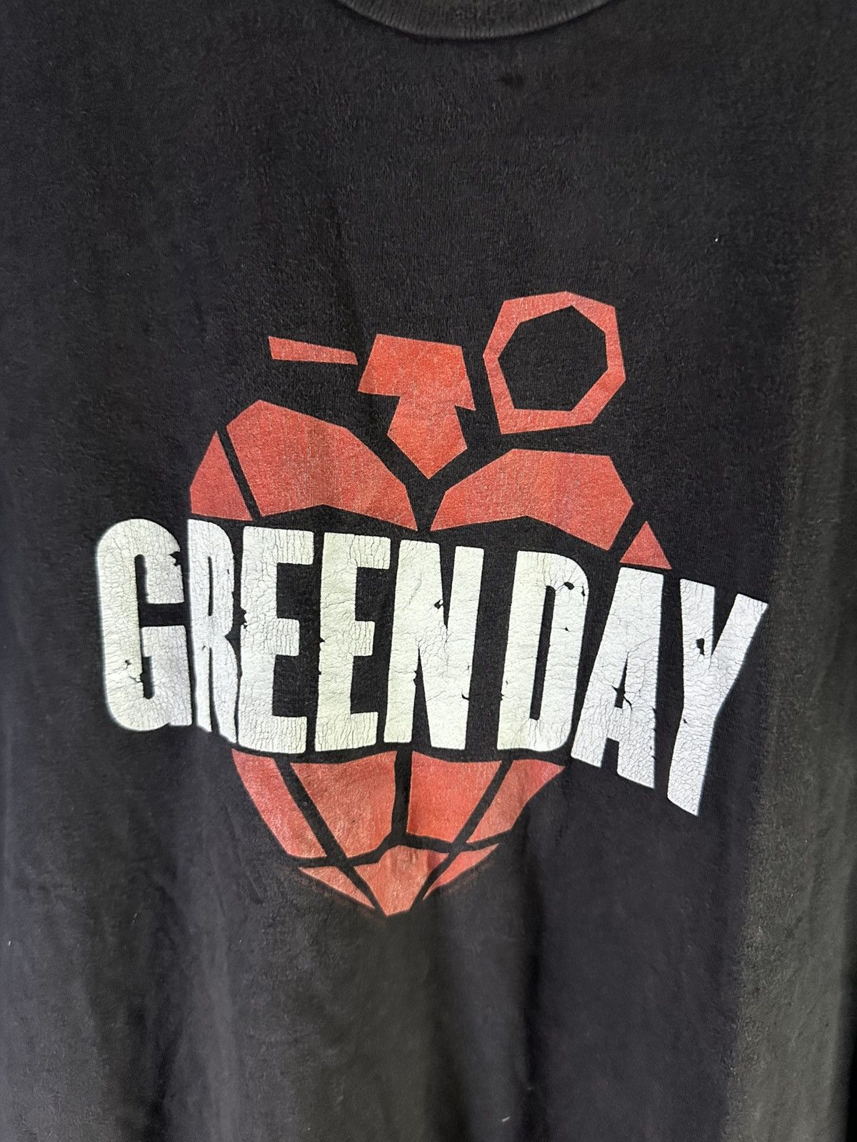 Band Tees Vintage Y2K 2004 American Idiot Green Day Band T-Shirt Size US M / EU 48-50 / 2 - 2 Thumbnail