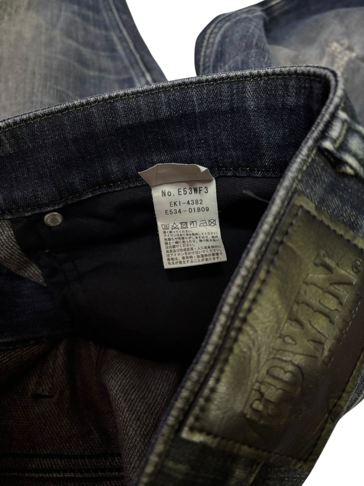 Edwin Vtg Edwin Japan 503 Distressed Jeans Size US 32 / EU 48 - 8 Thumbnail