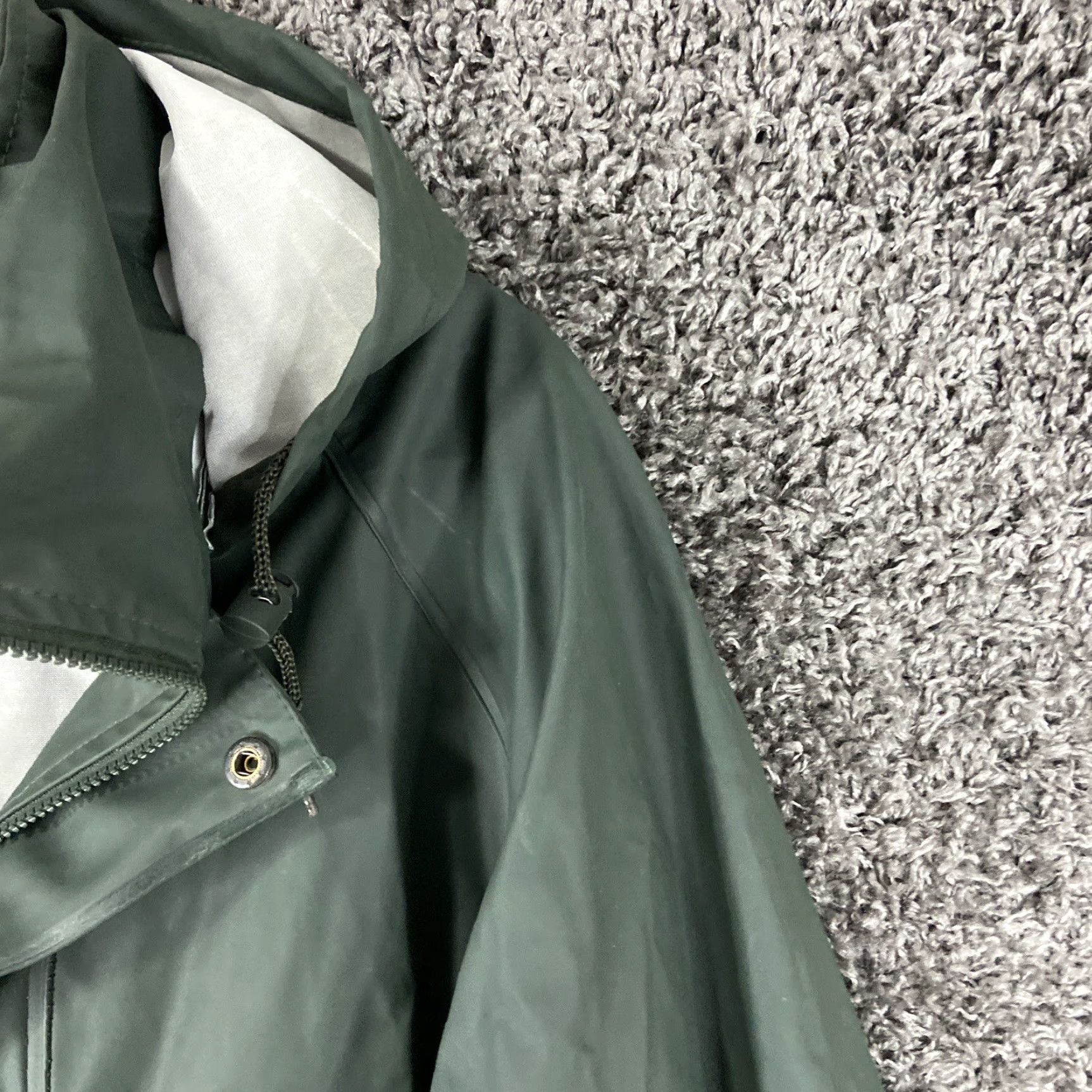Vintage Storm Hide Windbreaker Jacket Men’s Large Green Polyvinyl Raincoat Zip Hood Size US L / EU 52-54 / 3 - 4 Thumbnail