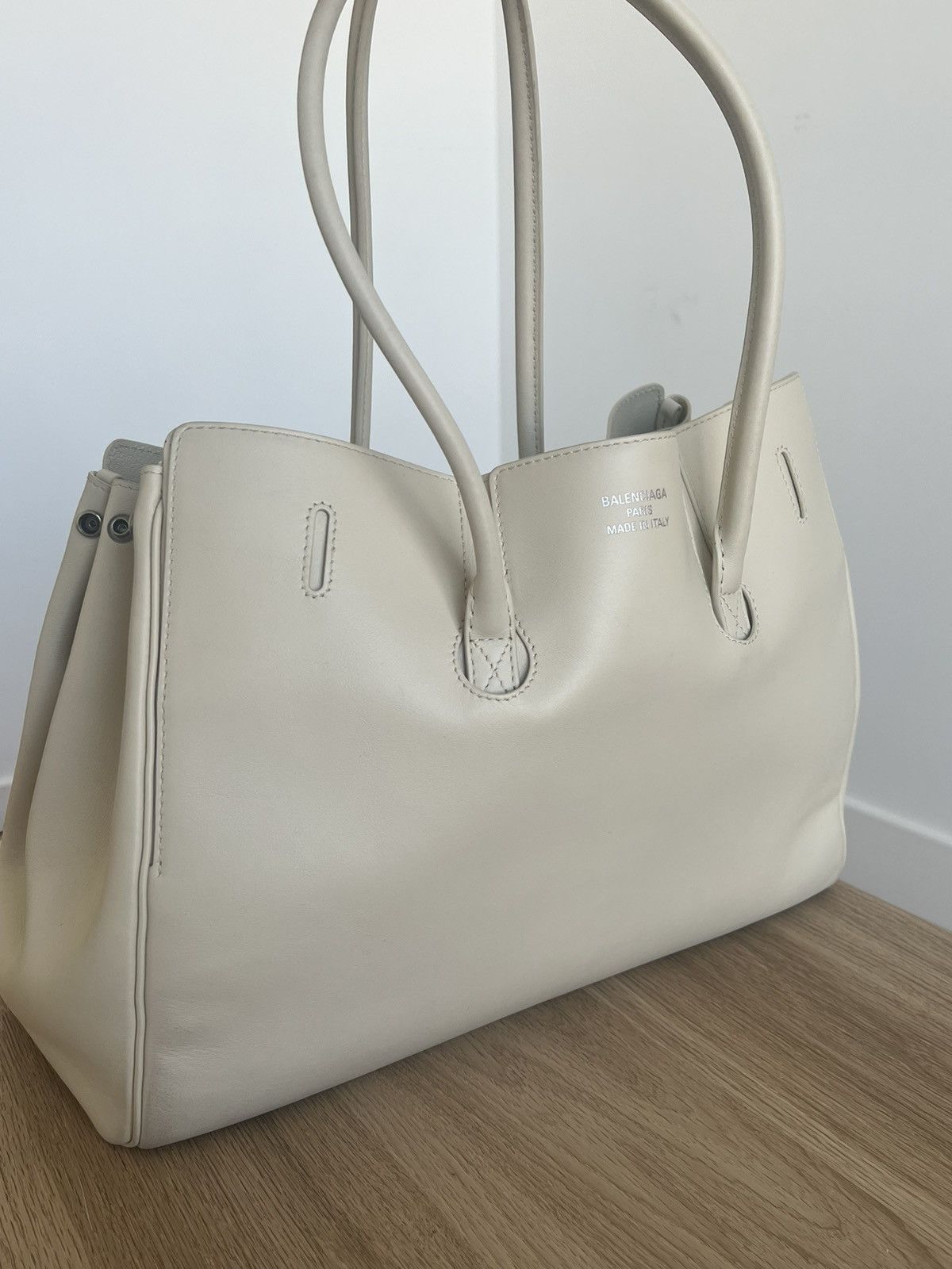 Balenciaga Balenciaga bel air M white Size ONE SIZE - 2 Thumbnail