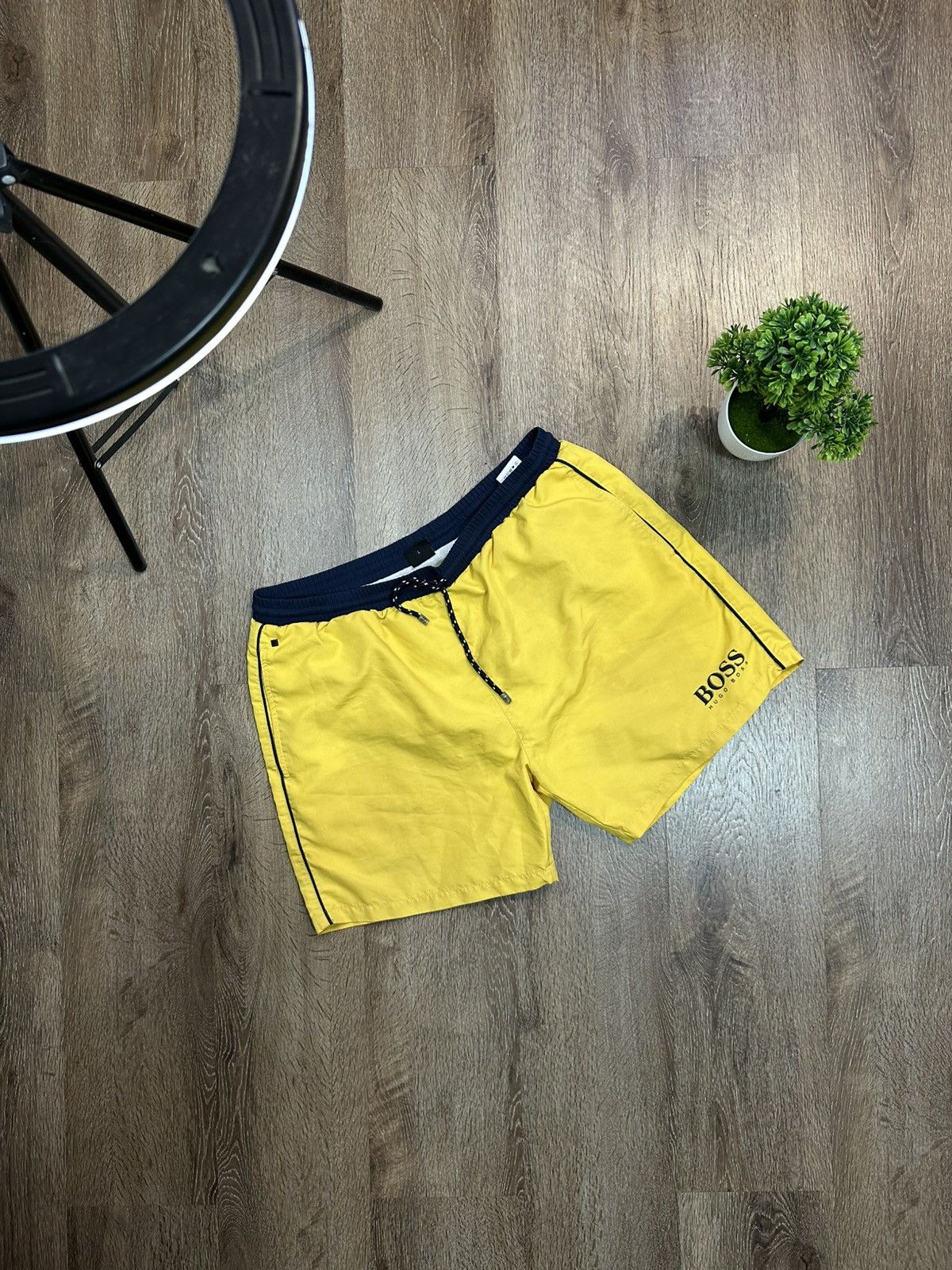Hugo Boss Hugo Boss Swimming Shorts Nylon Size US 34 / EU 50 - 1 Thumbnail