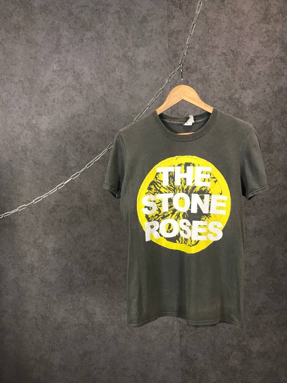 Band Tees The Stone Roses big center logo rock band tee Size US S / EU 44-46 / 1 - 1 Thumbnail
