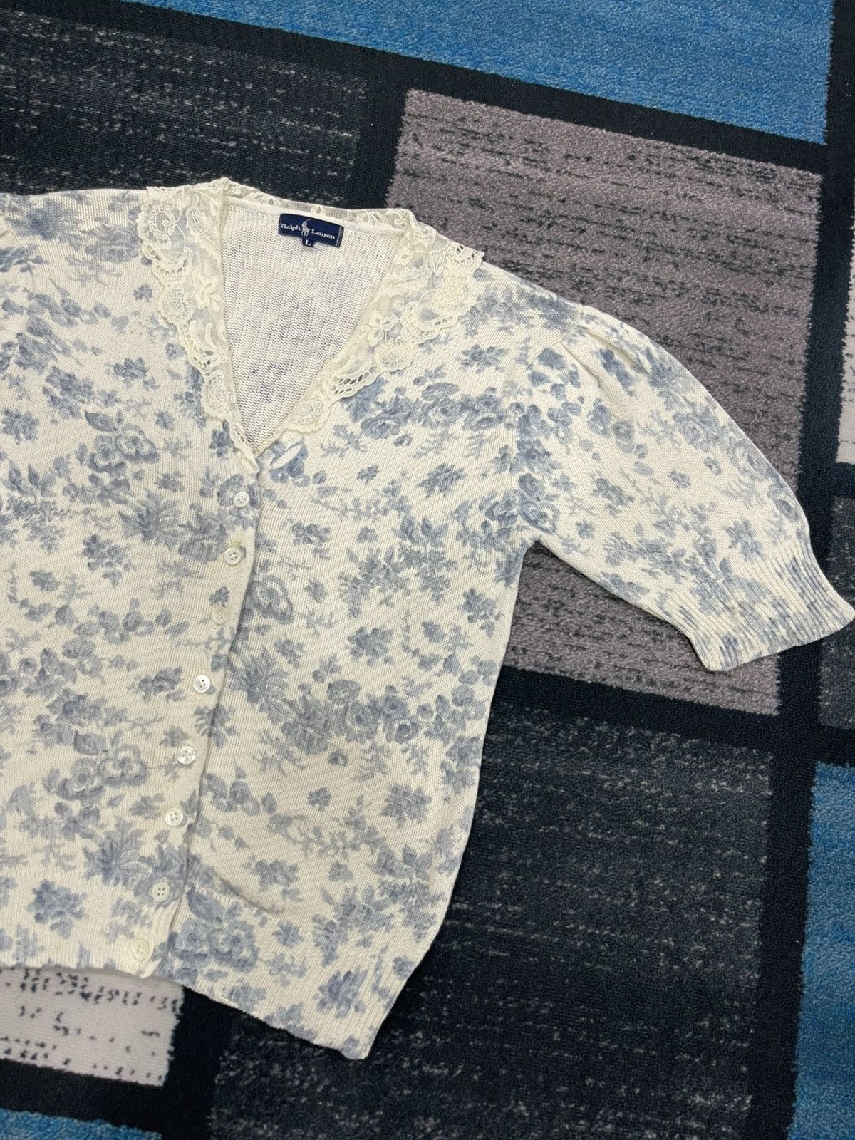 Vintage Vintage Ralph Lauren Floral Button Knit Size S / US 4 / IT 40 - 3 Thumbnail