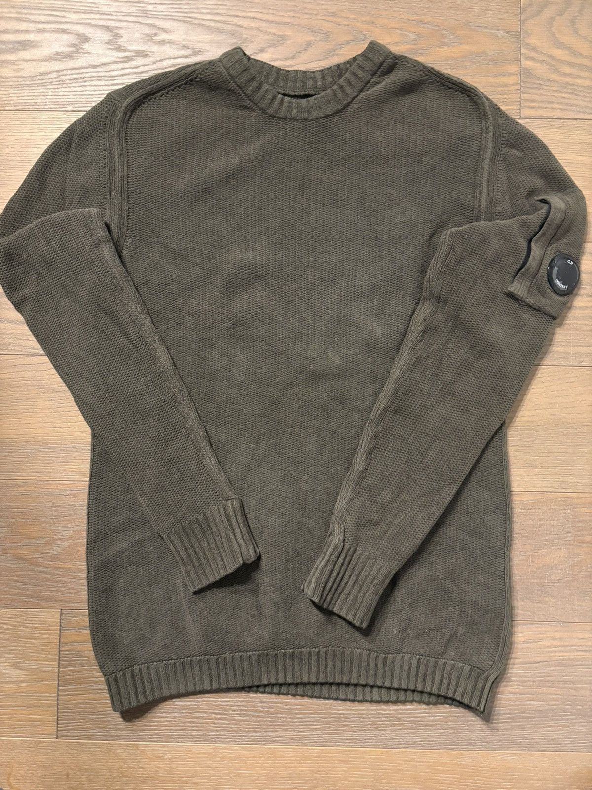 C.P. Company CP Company Badge Sweater Size US S / EU 44-46 / 1 - 1 Thumbnail