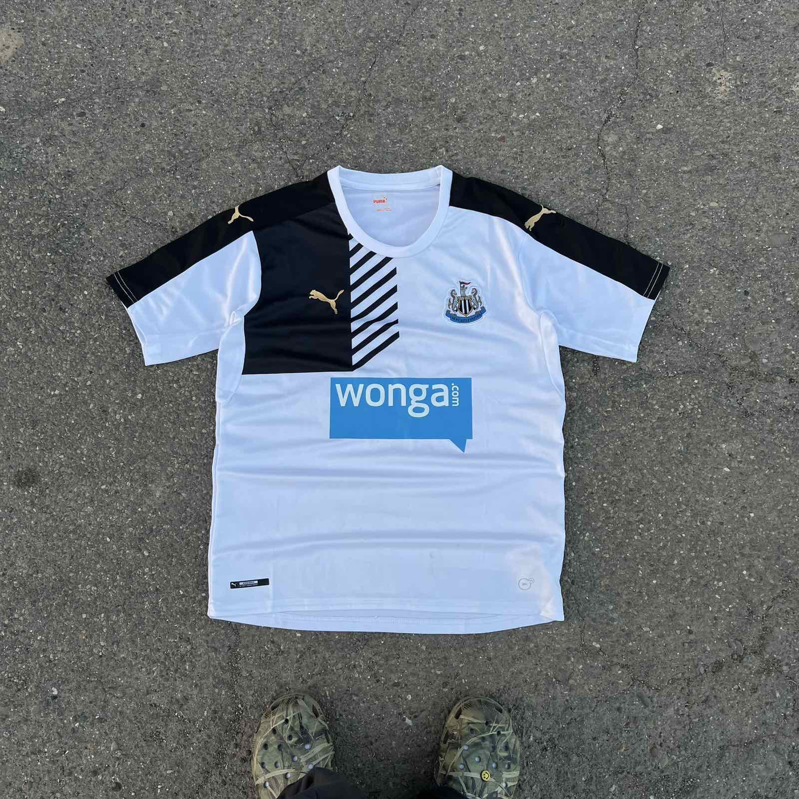 Puma Puma New Castle United 2015 Training Soccer Jersey Size US L / EU 52-54 / 3 - 1 Thumbnail