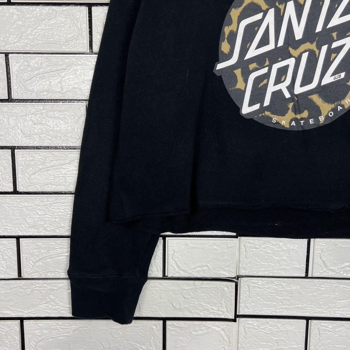Santa Cruz Skateboards SANTA CRUZ Skateboards Big Logo Crop Sweatshirt #4075-C185 Size XL / US 12-14 / IT 48-50 - 6 Thumbnail