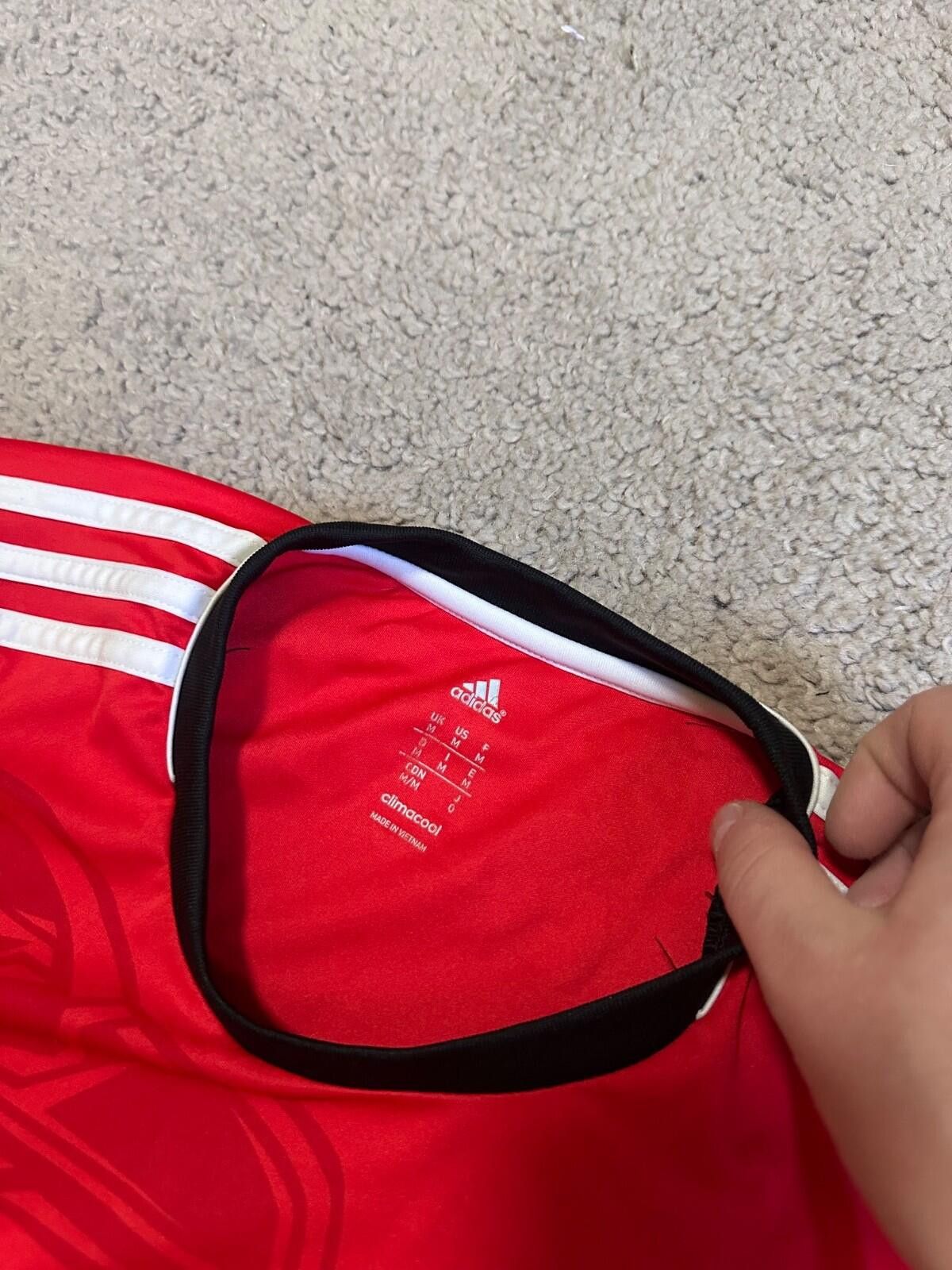 Adidas BENFICA 2013 2014 HOME FOOTBALL SHIRT SOCCER JERSEY Sz M Size US M / EU 48-50 / 2 - 5 Thumbnail