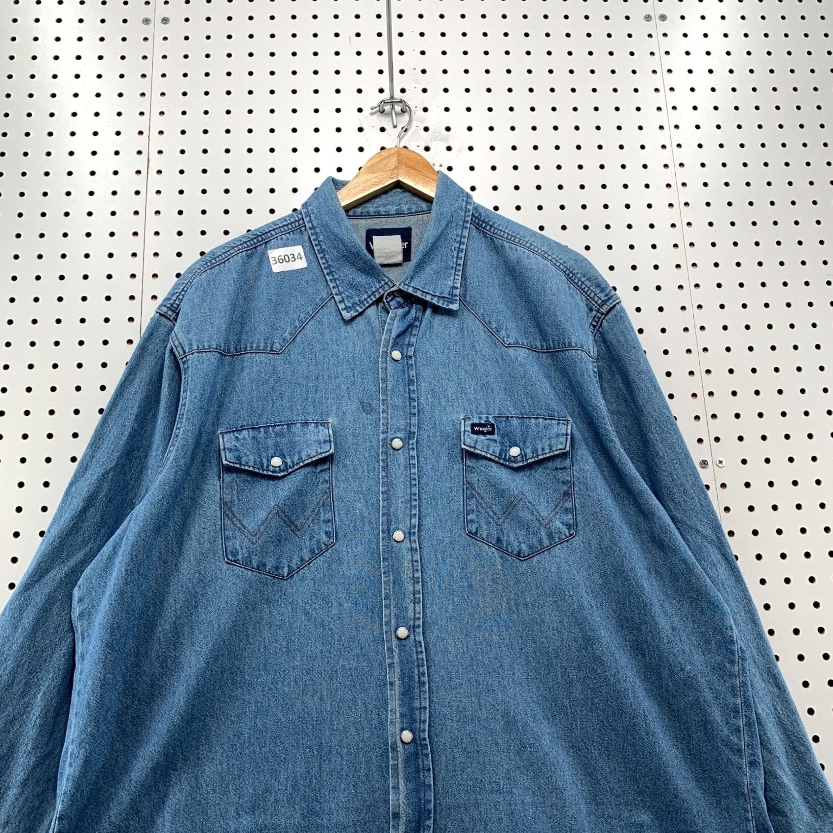 Wrangler VINTAGE Wrangler Denim Pearl Snap Shirt Mens 2XL Western Long Sleeve Blue 28x33 Button-Up Wrangler Wrancher Mens Size US XXL / EU 58 / 5 - 5 Thumbnail
