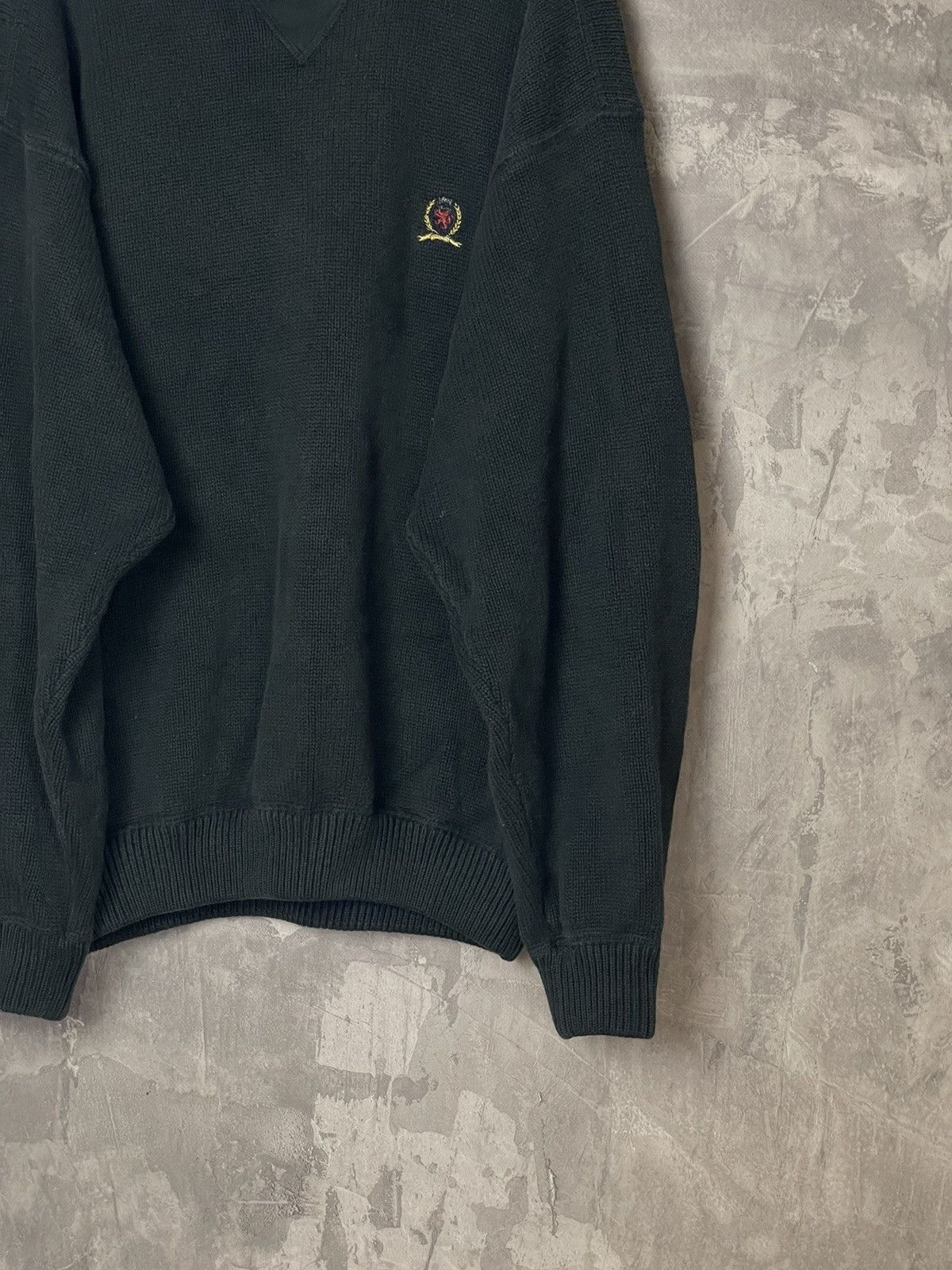 Tommy Hilfiger × Vintage Tommy Hilfiger Knit Sweater Big Logo Drill Y2K Style Size US L / EU 52-54 / 3 - 4 Thumbnail
