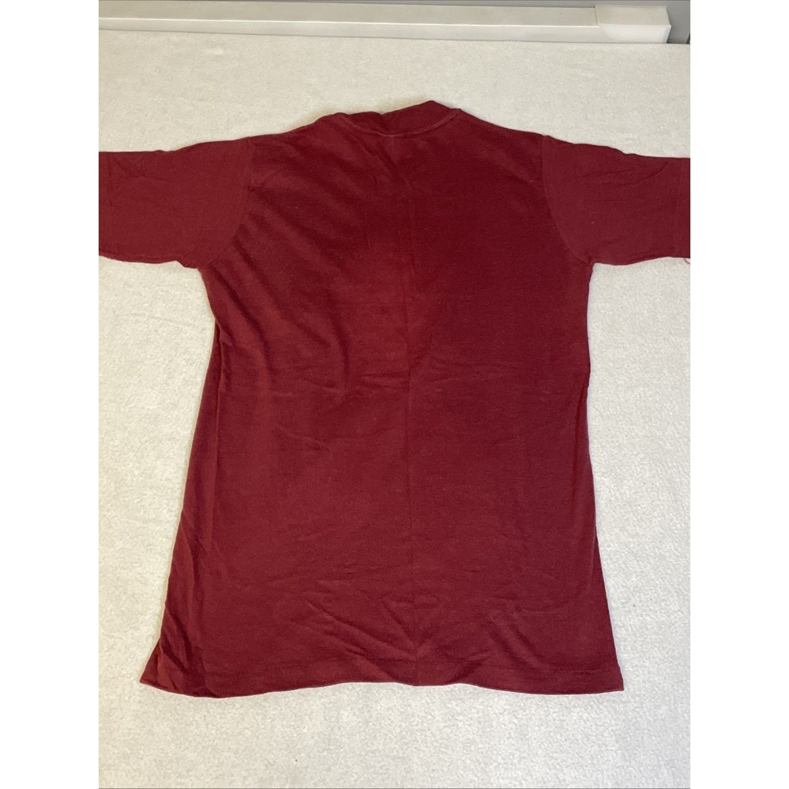 Other 80s Golds Gym California mens small maroon t shirt stedman Size US S / EU 44-46 / 1 - 6 Thumbnail