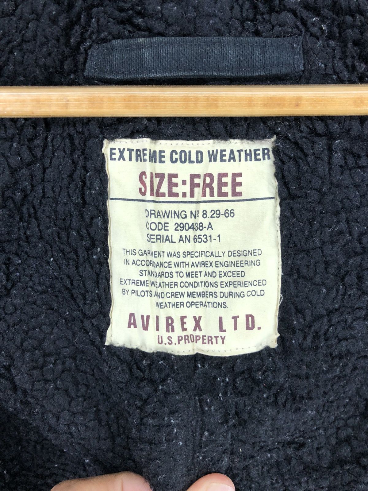 Avirex Vintage Avirex Extreme Cold Weather Distressed Bomber Jacket Size US S / EU 44-46 / 1 - 22 Thumbnail